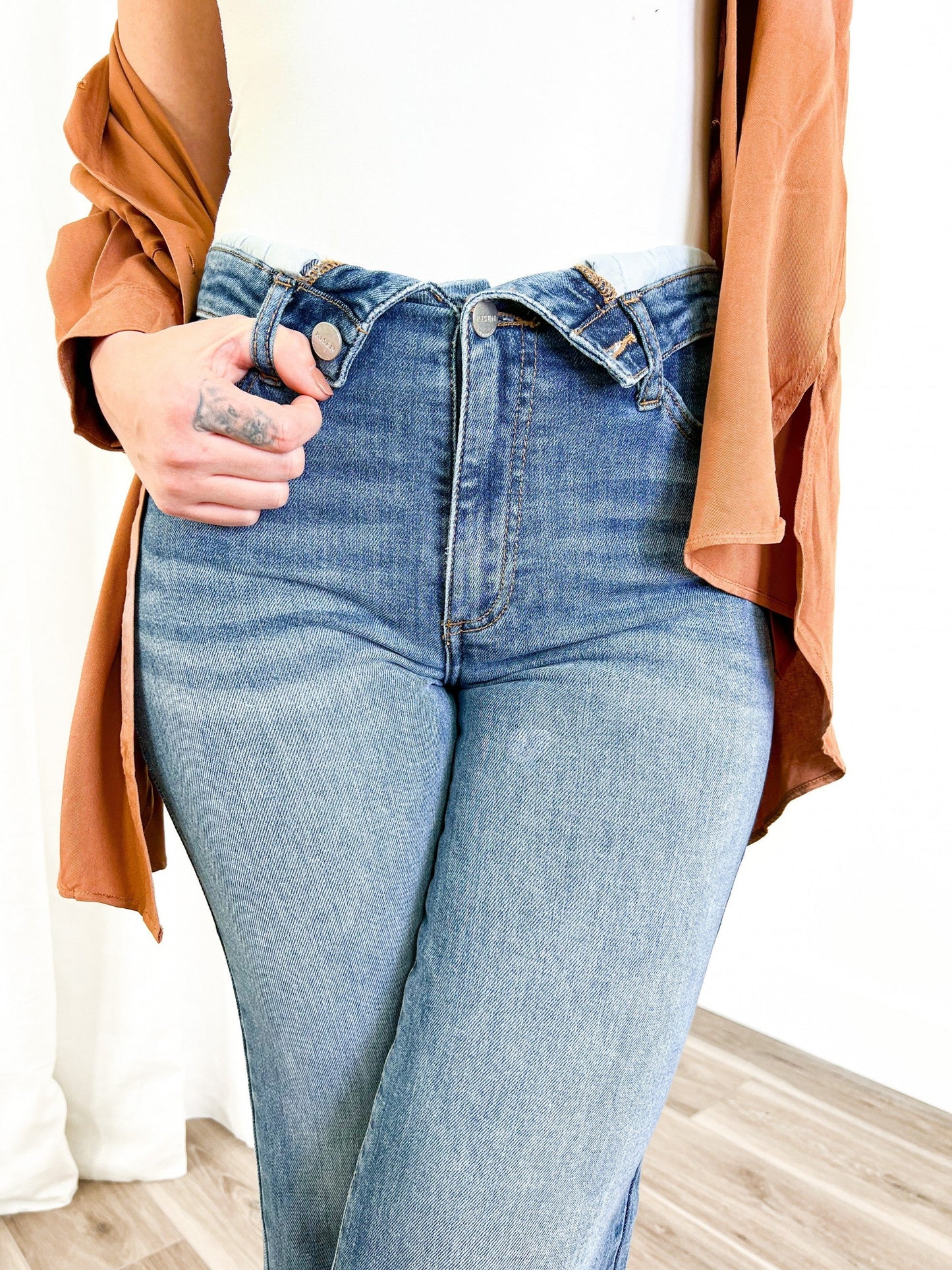 Risen Medium Wash Mid Rise Flap Straight Jeans