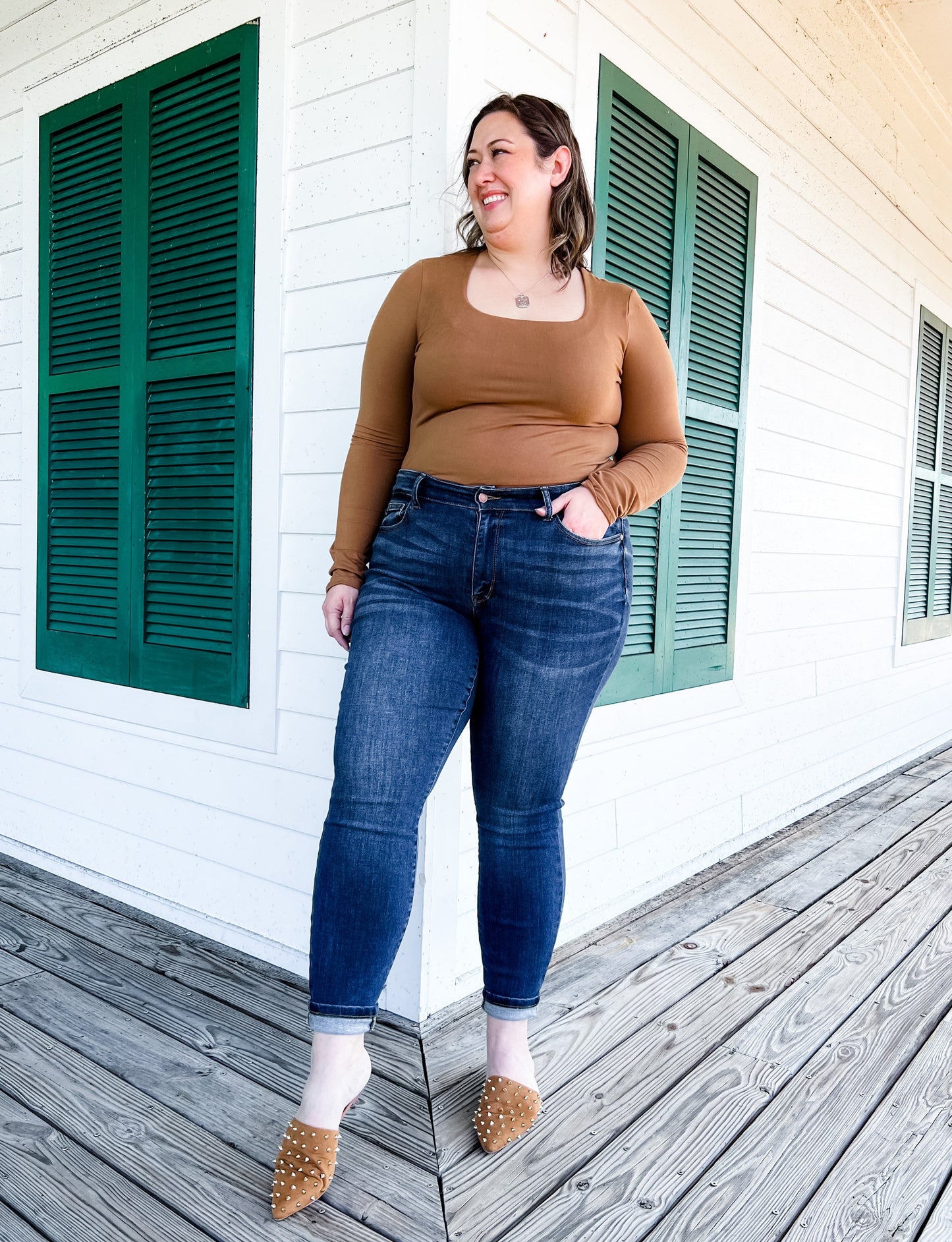 Judy Blue 8 Days A Week Medium Wash Mid Rise Skinny jeans with Handsanding