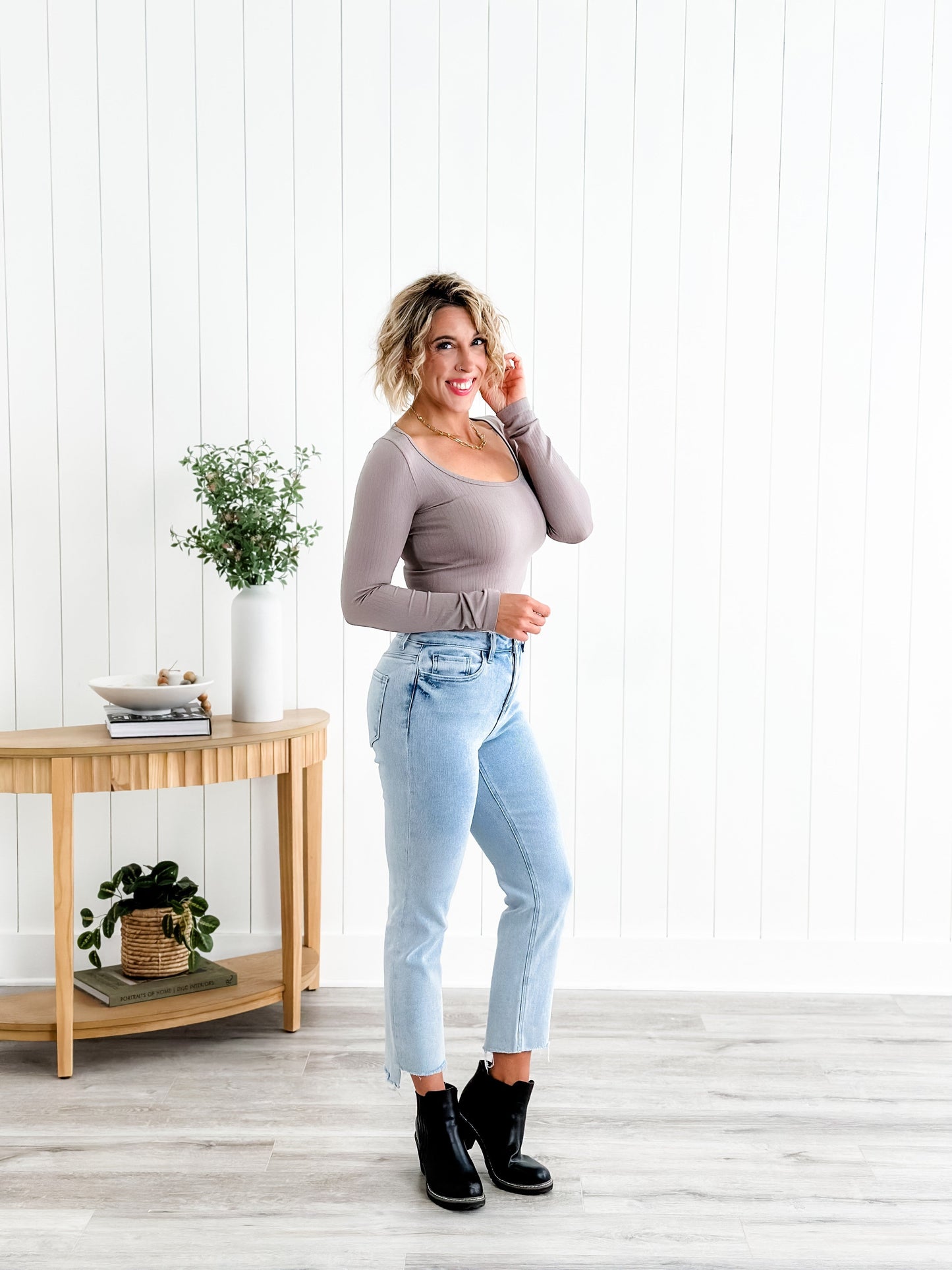 Lovervet High Rise Light Wash Slim Straight Leg Jeans
