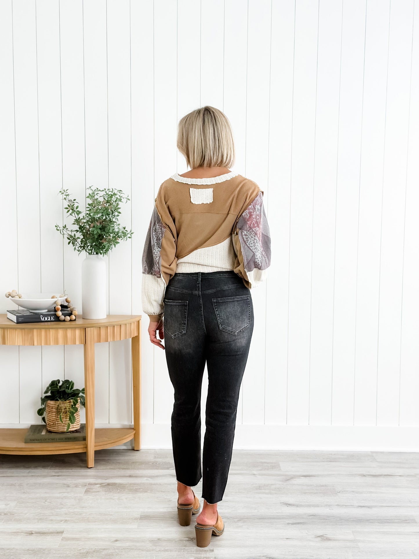 Risen Black Mid Rise Button Fly Relaxed Fit Skinny Jeans