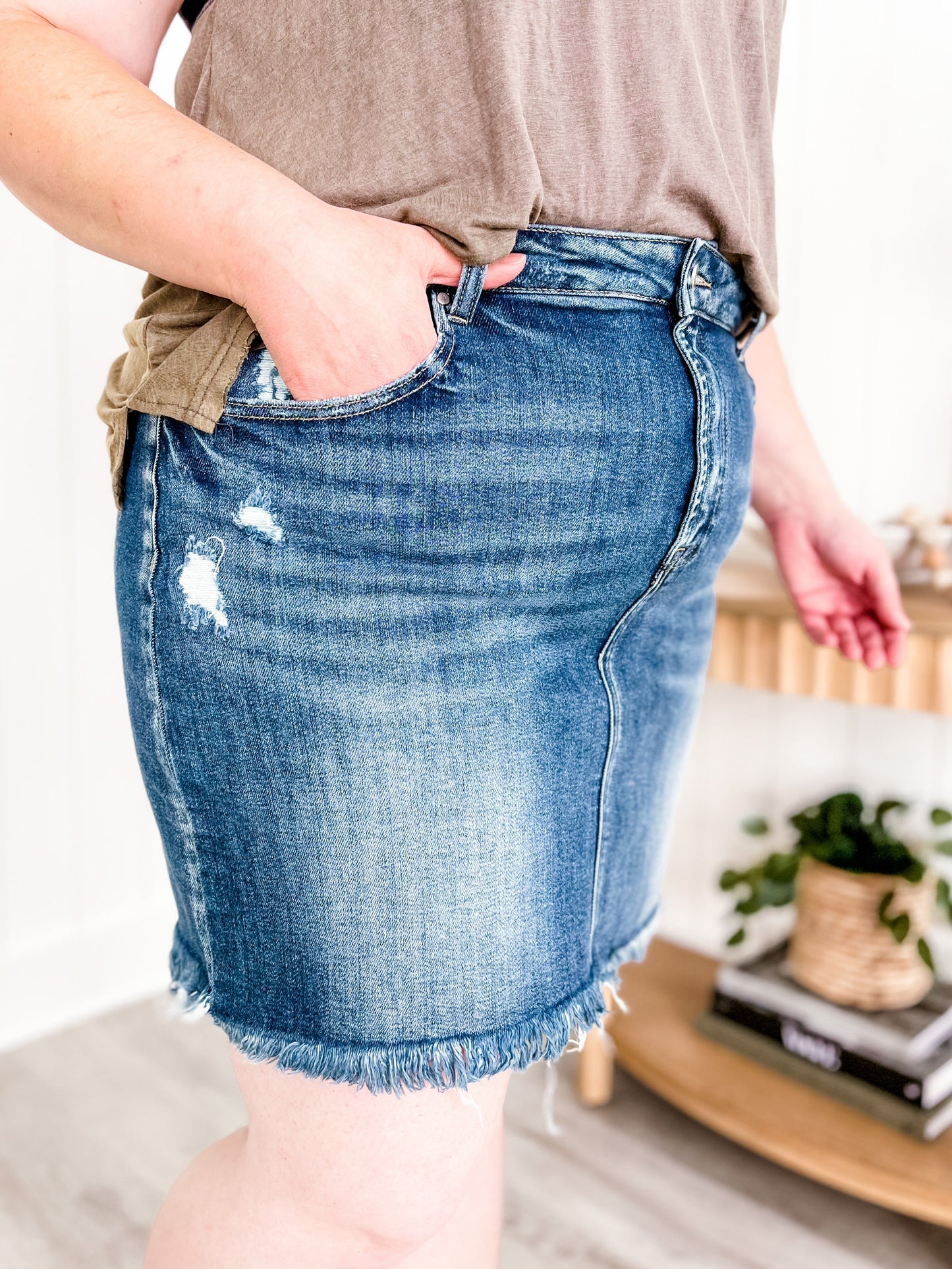 Plus/Reg Medium Wash High Rise Mini Skirt