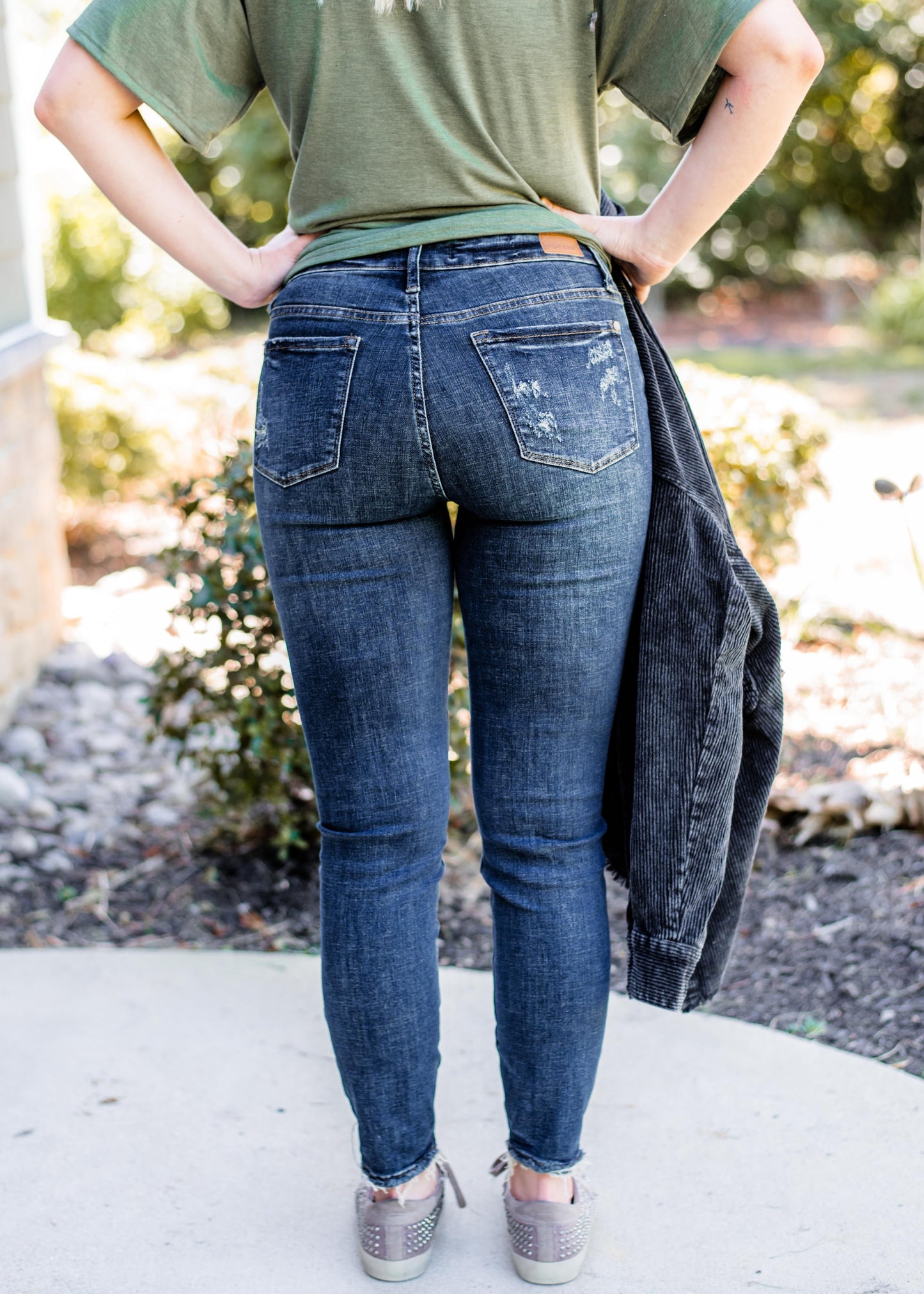 Judy Blue Dark Wash Distressed Relaxed Fit Jeans