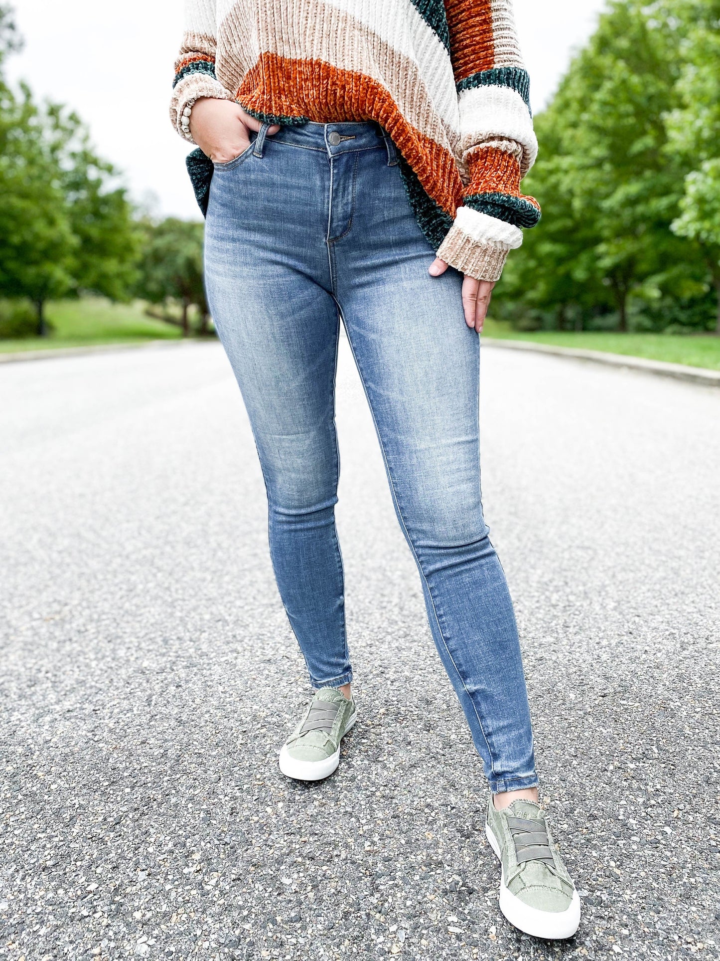 Judy Blue BEST DAMN SKINNIES EVER (BDS) Pin Tacked Non-Distressed