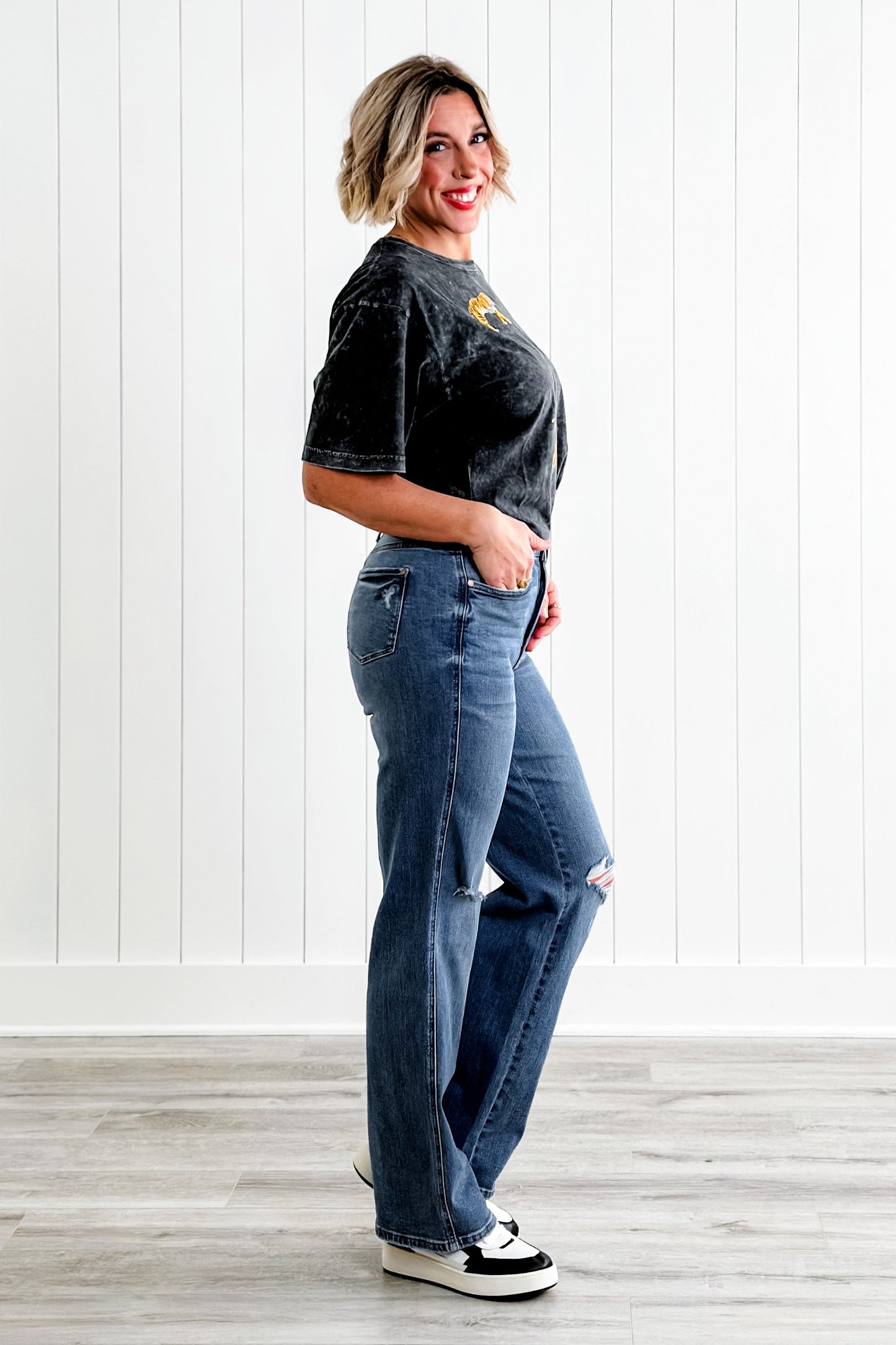 Judy Blue Teen Spirit High Rise Medium Wash Tummy Control Destroyed Knee Straight Leg Jeans