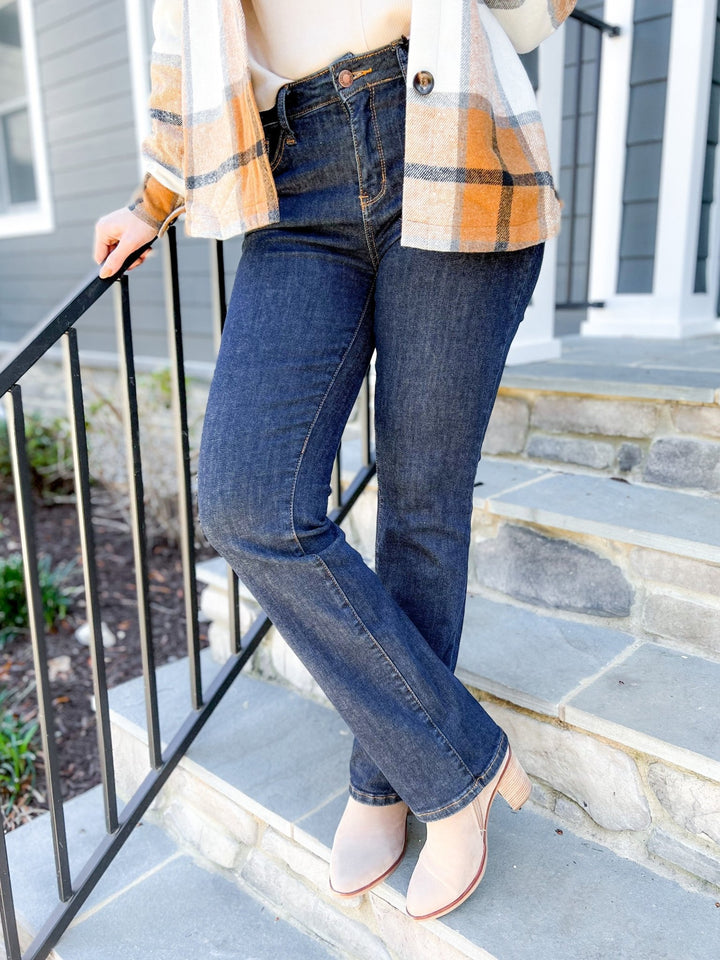 Judy Blue Dark Rinse Wash Beth Dutton Slim Bootcut Jeans - Freckled Poppy