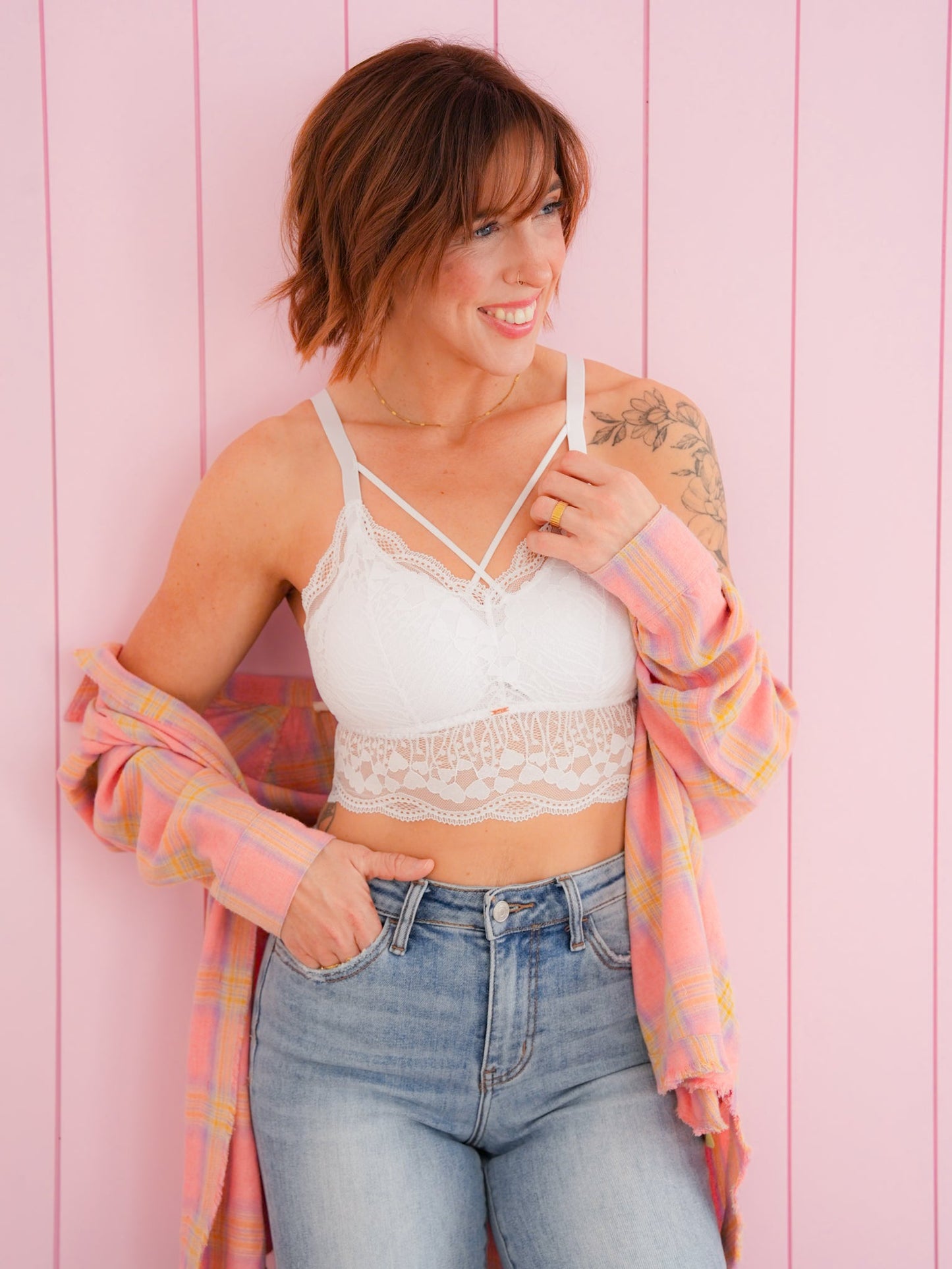Plus/Reg Lace Bralette With Criss Cross Detail