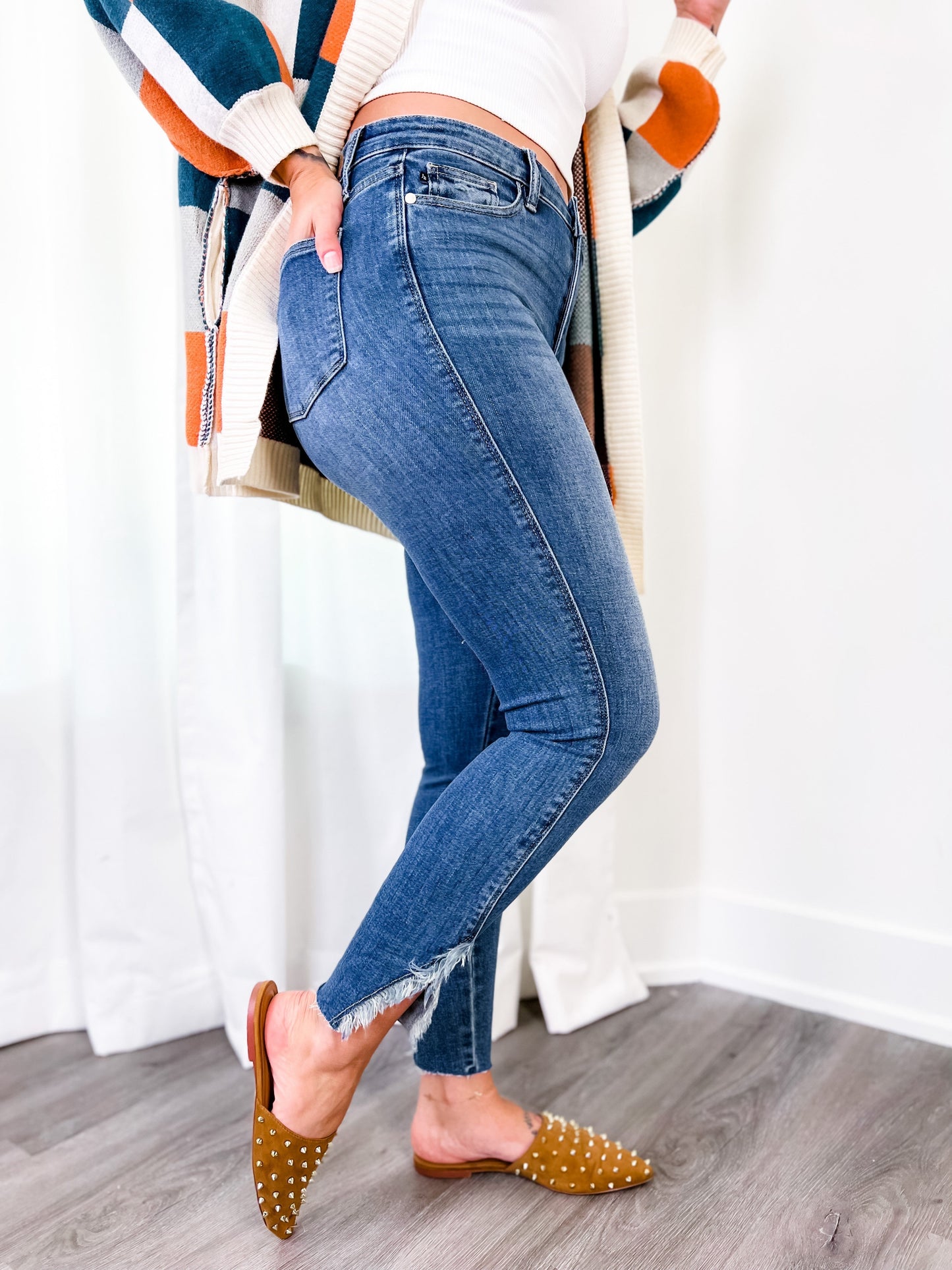 Judy Blue Tulip Hem Medium Wash Skinny Jeans with Frayed Hem