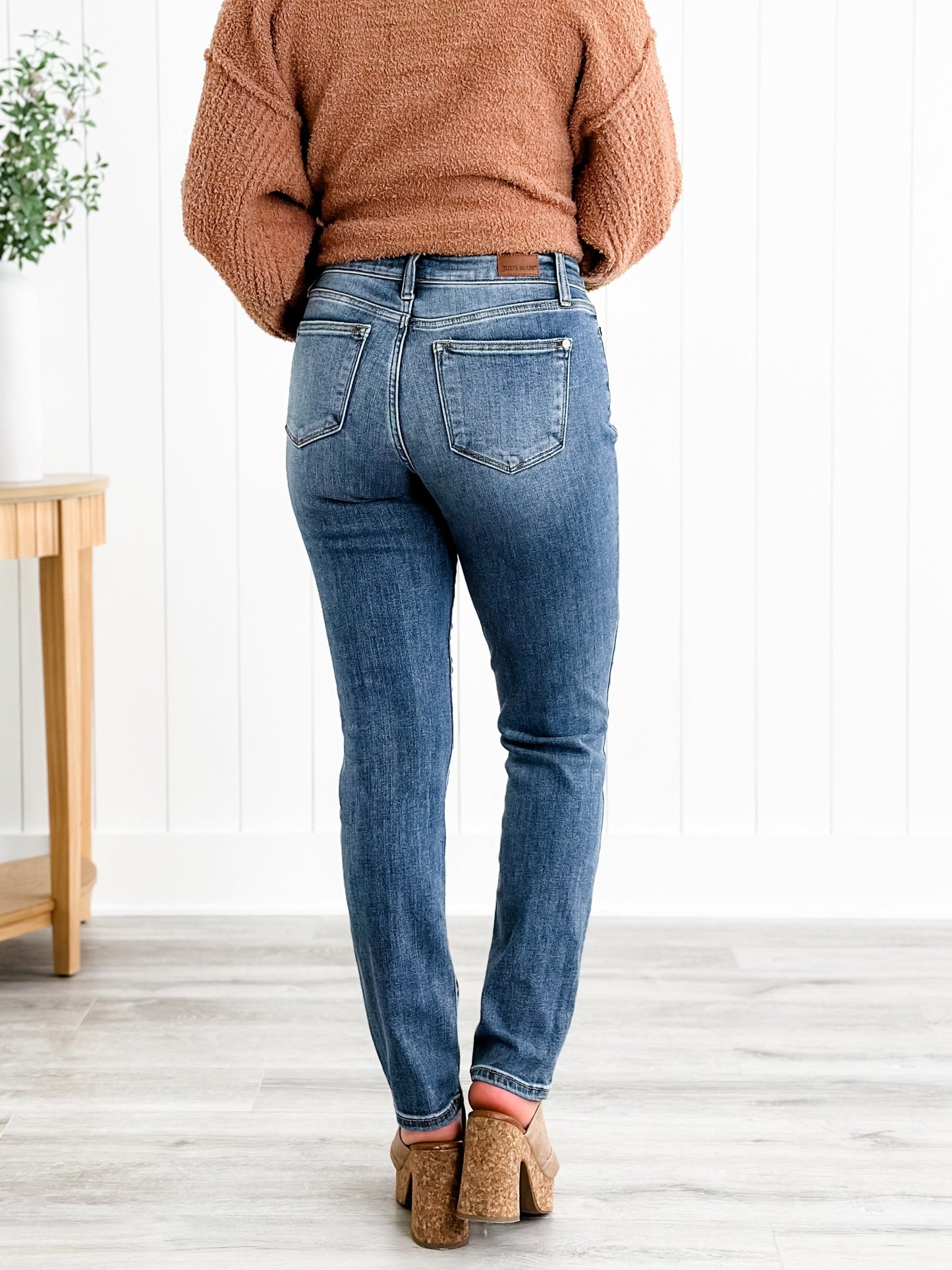Judy Blue Friends Forever Medium Wash Mid Rise Classic Slim Fit Jeans