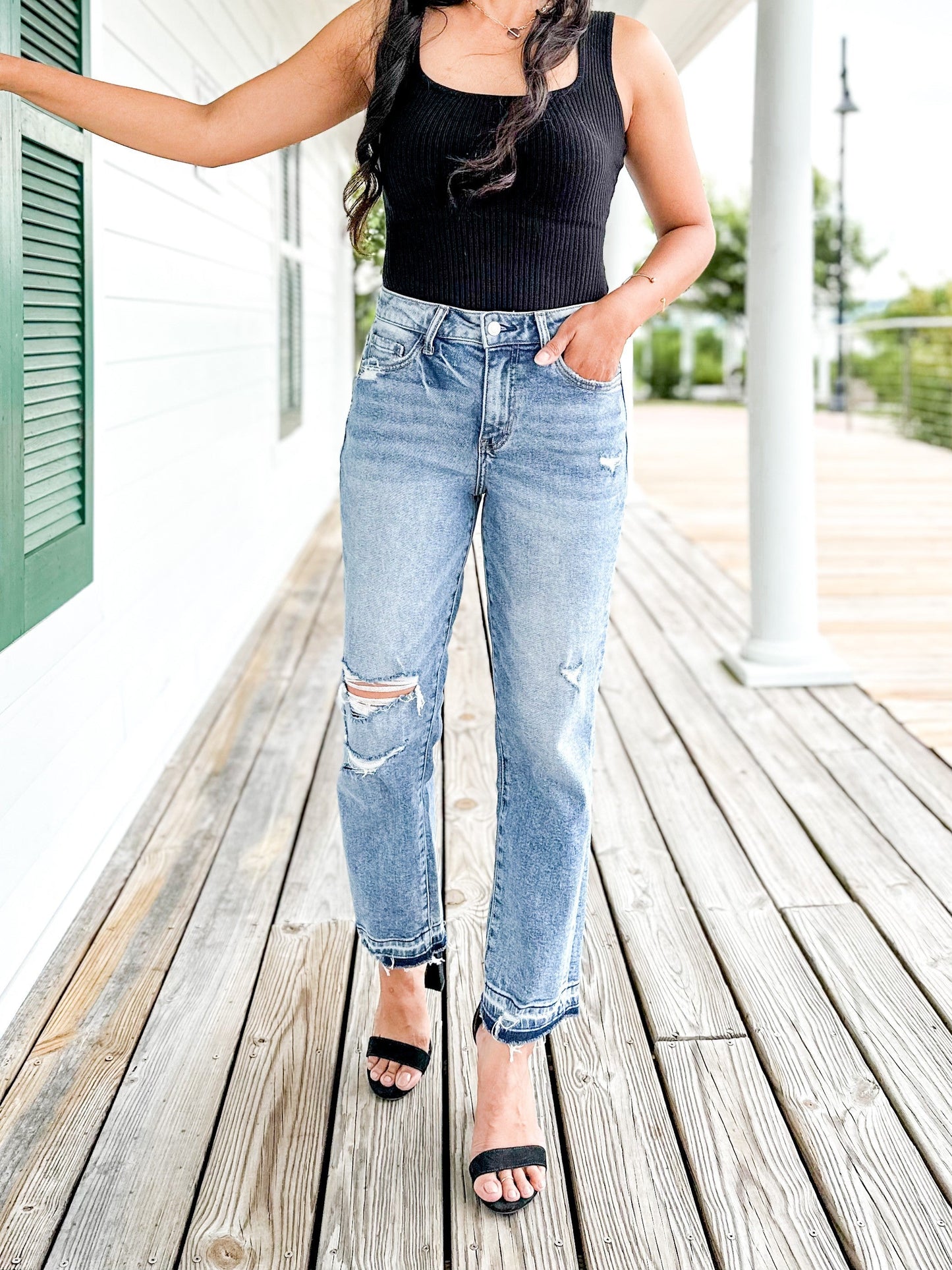 Plus/Reg Vervet High Rise Distressed Cropped Straight Leg Jeans