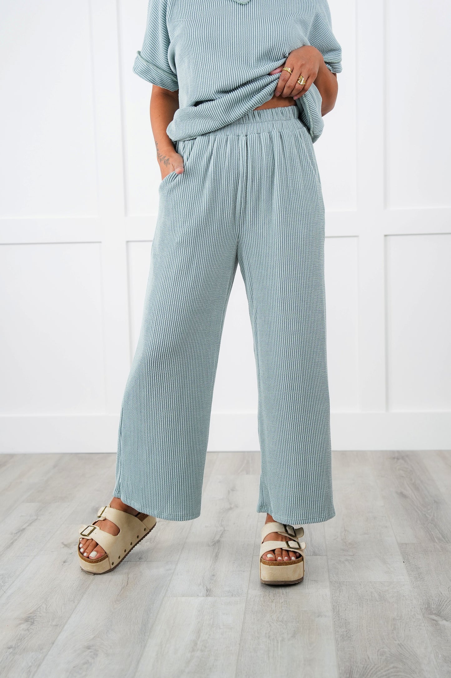 Ribbed Short Sleeve V Neck Top With Elastic Waistband Lounge Pant Set (Multiple Colors)