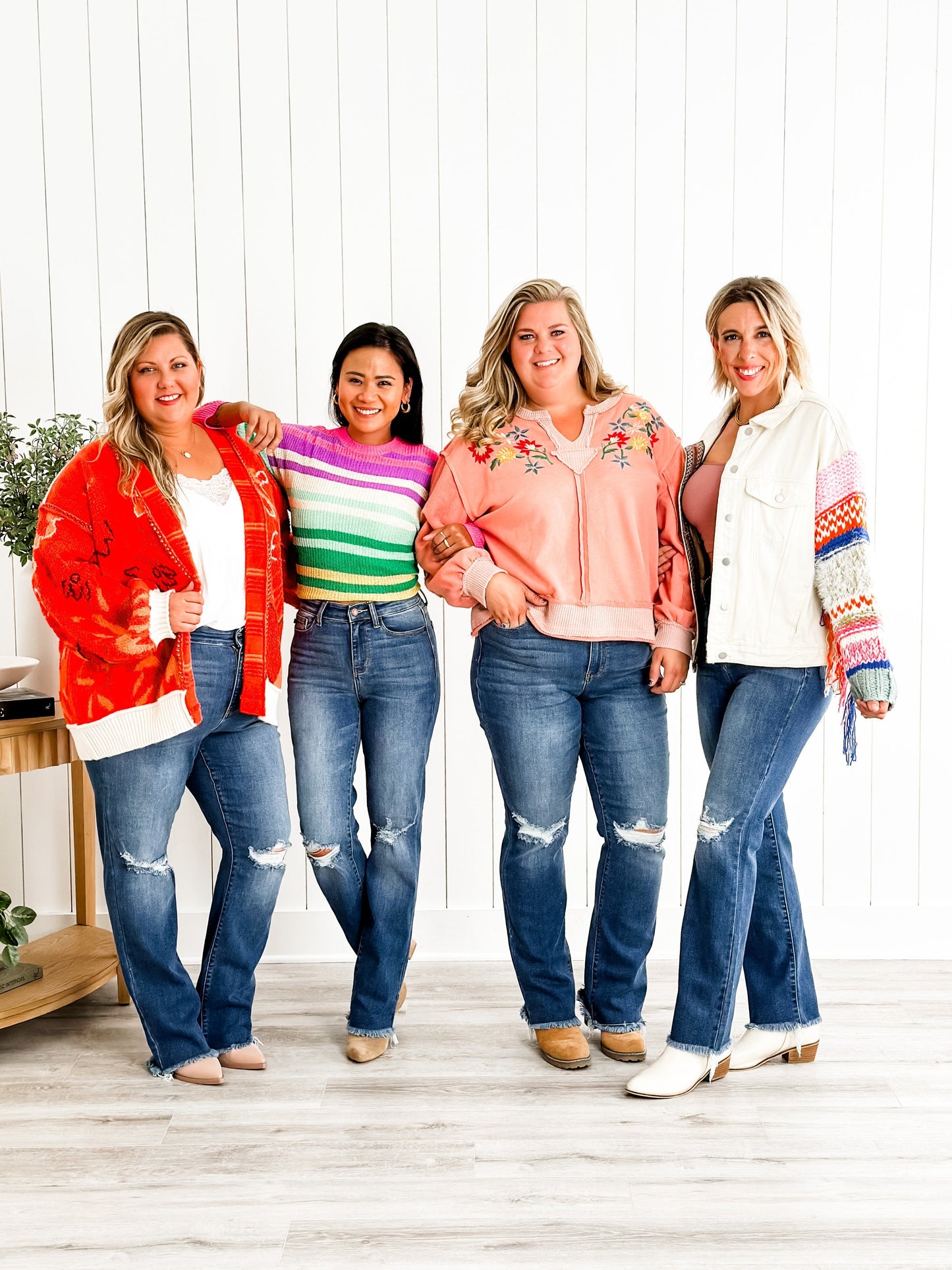 Judy Blue High Rise Medium Wash Destroyed Knee & Frayed Hem Straight Leg Jeans