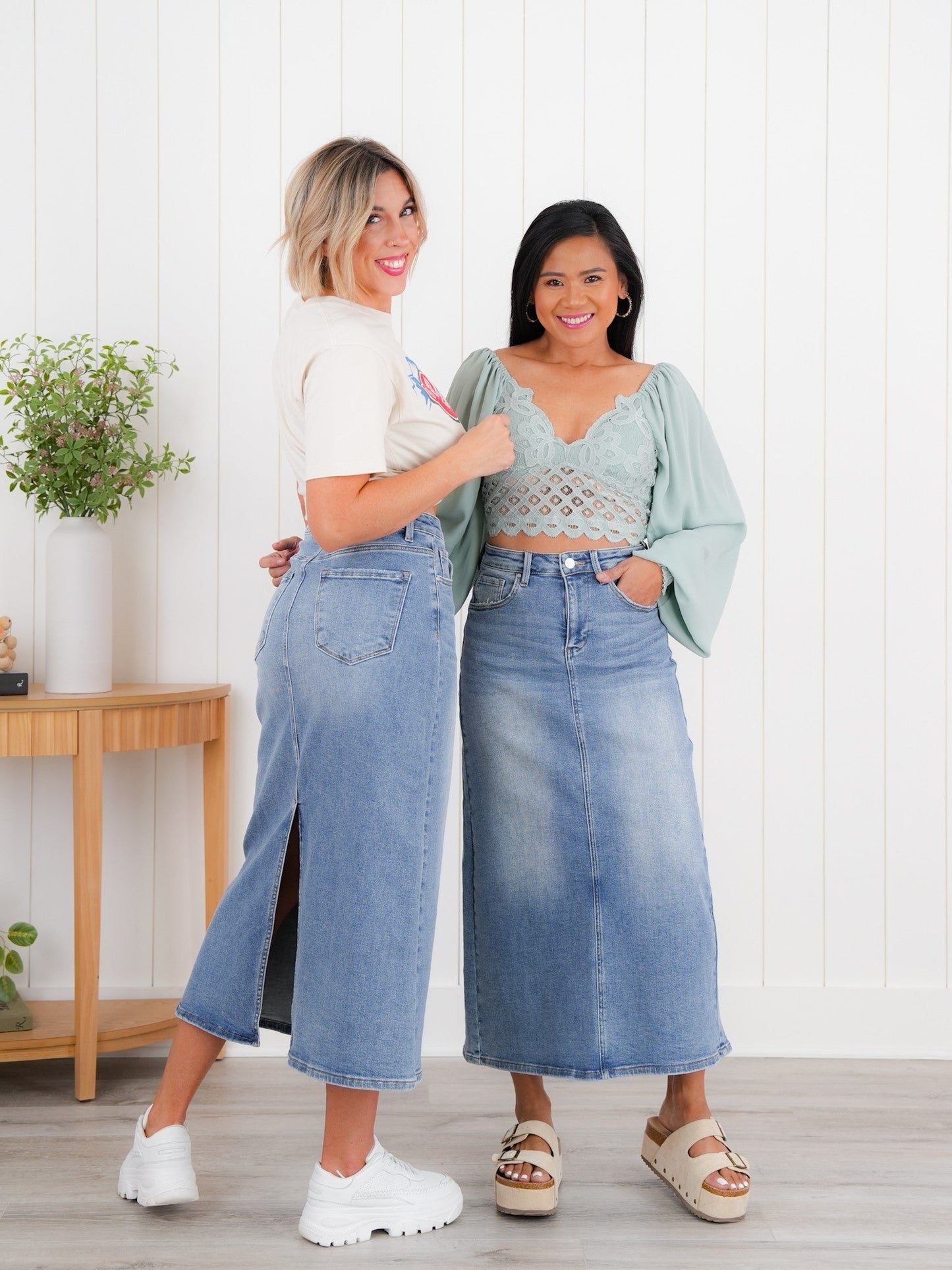 Risen Medium Wash Back Slit Long Skirt