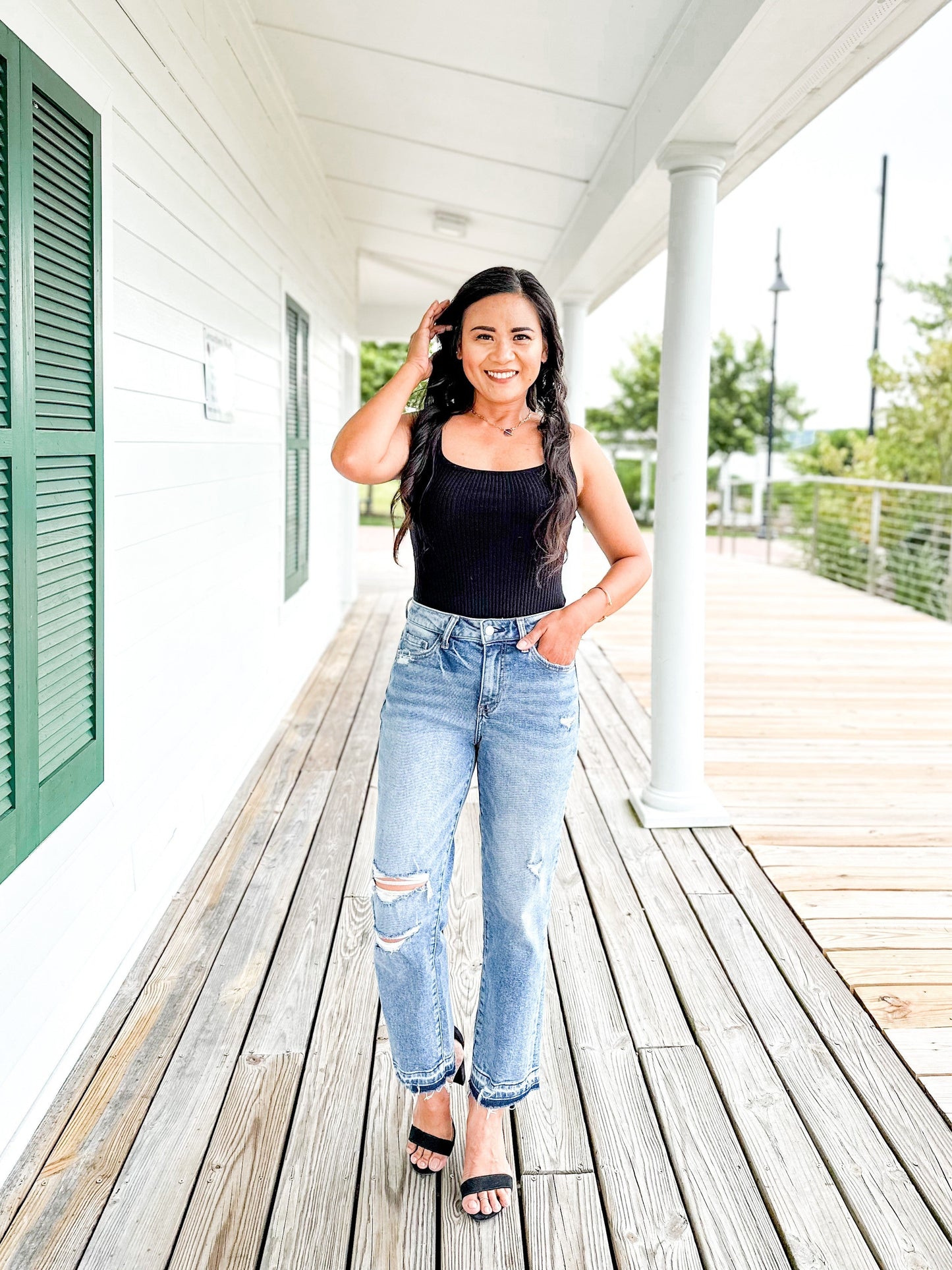 Plus/Reg Vervet High Rise Distressed Cropped Straight Leg Jeans