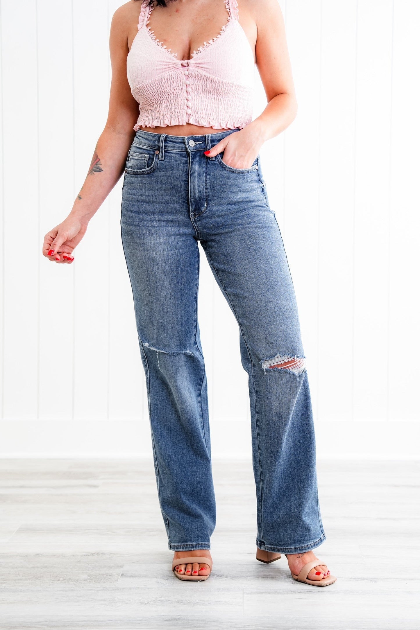 Judy Blue Teen Spirit High Rise Medium Wash Tummy Control Destroyed Knee Straight Leg Jeans