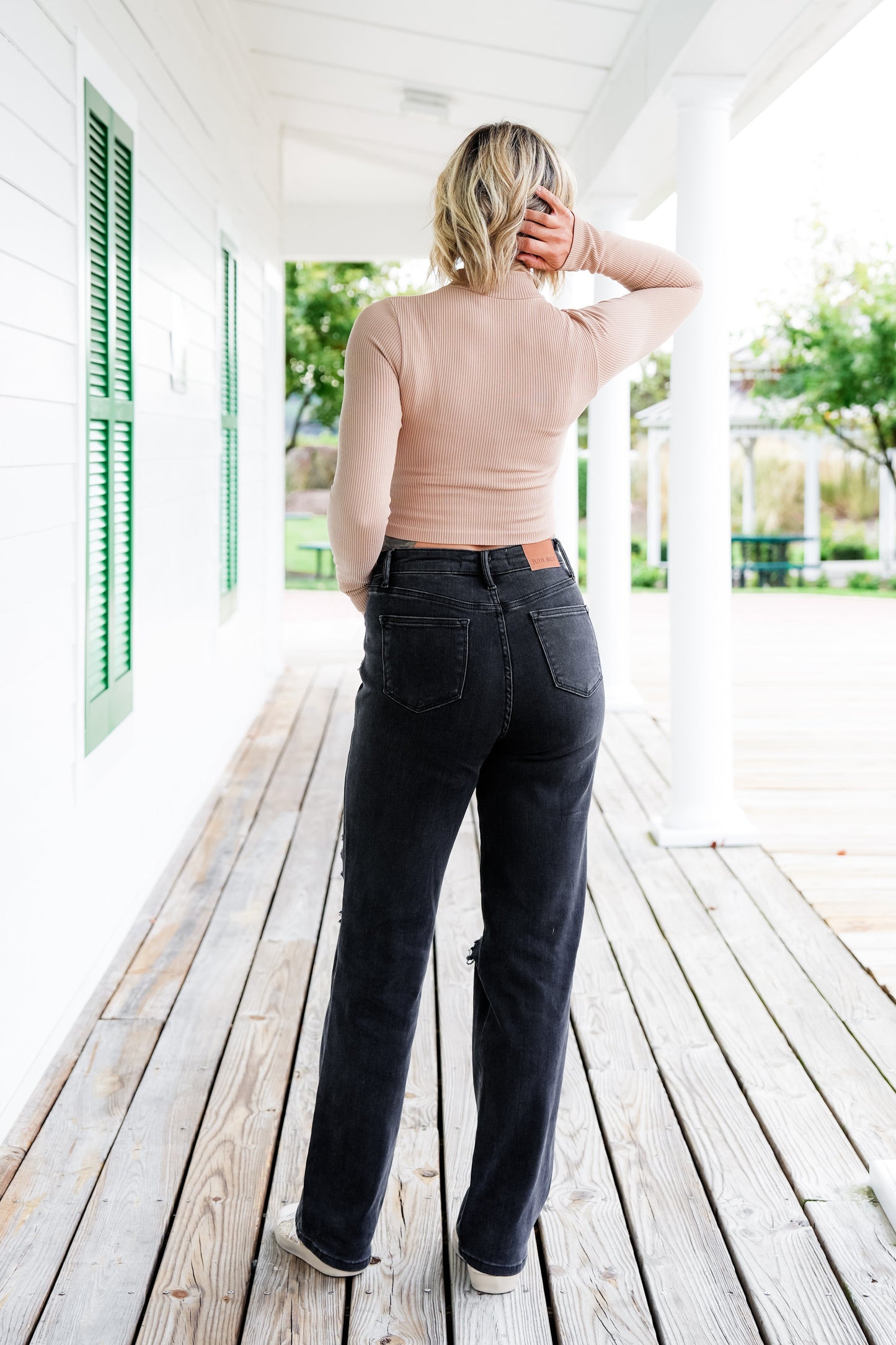 Judy Blue Straight Obsessed High Rise Black Rigid Magic 90's Distressed Straight Leg Jeans