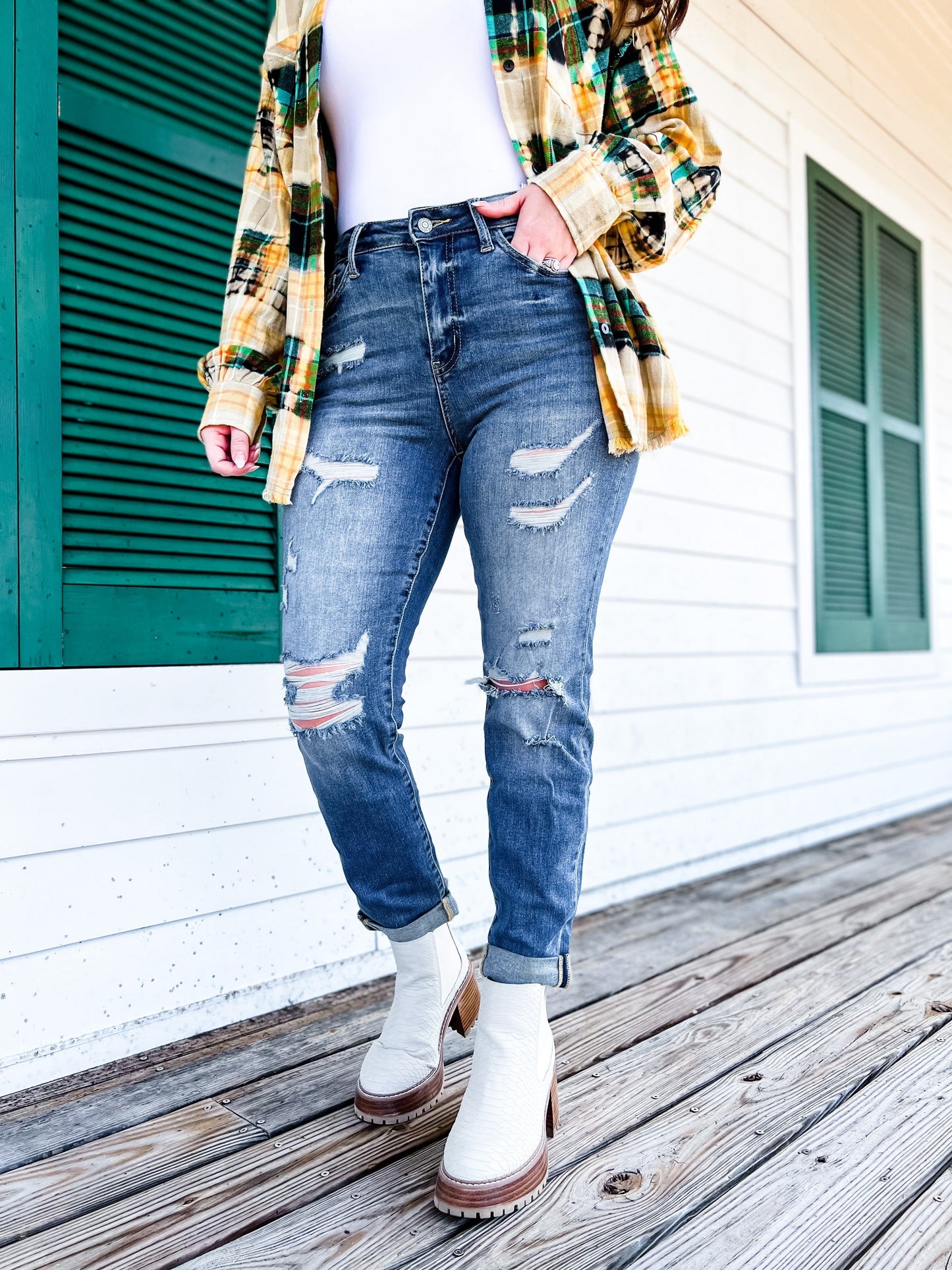 Judy Blue Boy Toy Light Wash High Rise Cuffed Boyfriend Distressed Jeans