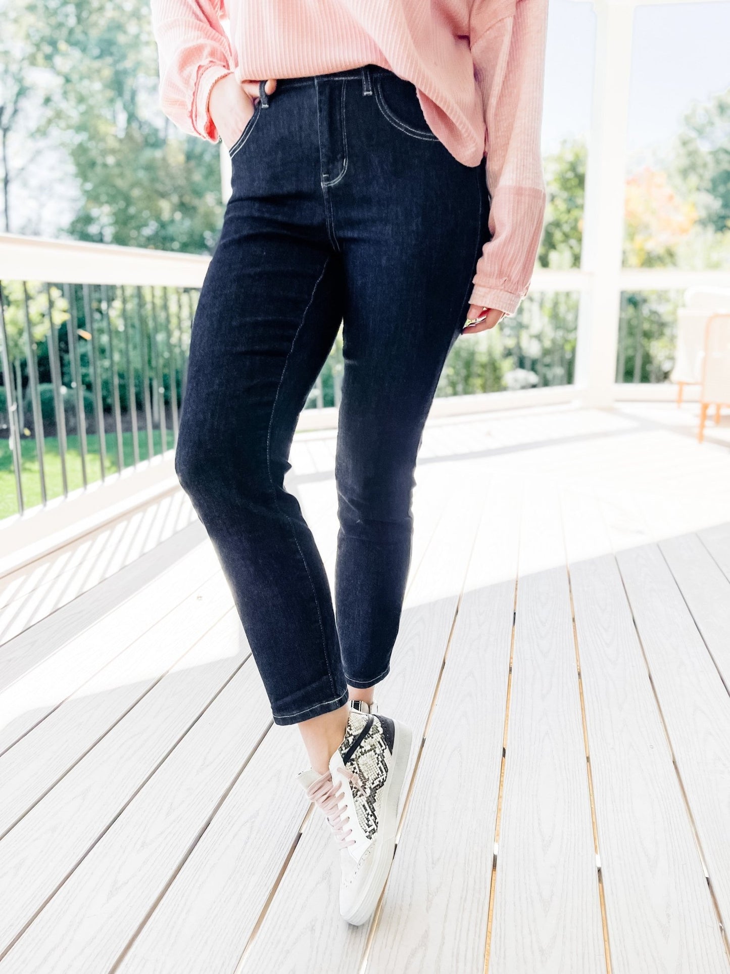 Judy Blue MidNight Dark Wash Rinse Mom Jeans - Freckled Poppy