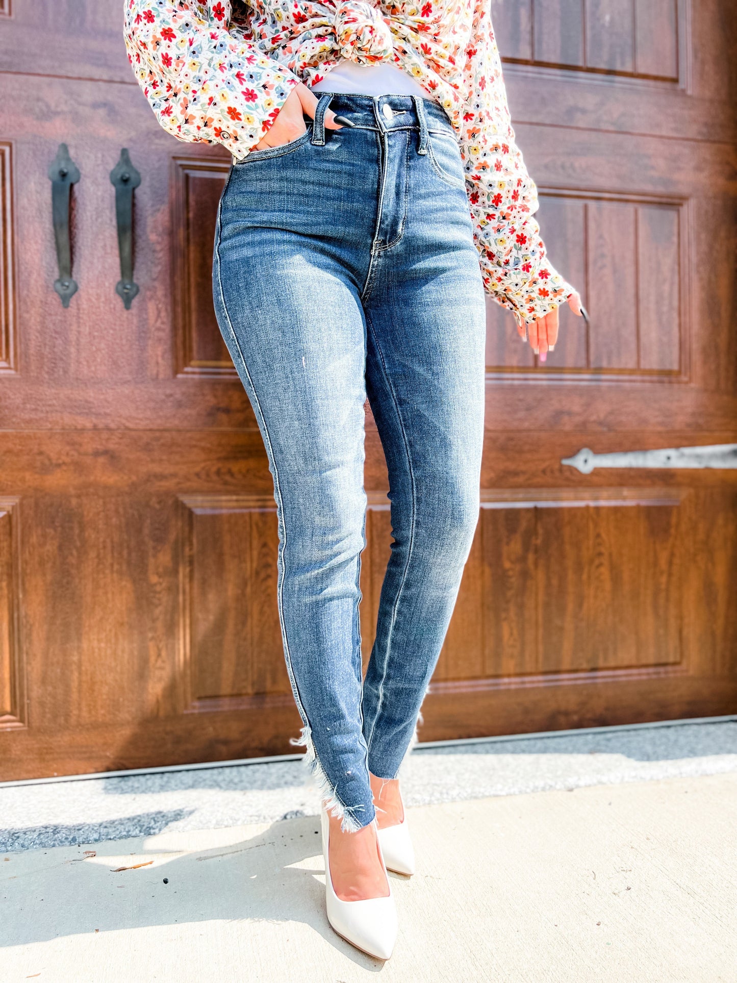 Judy Blue Tulip Hem Medium Wash Skinny Jeans with Frayed Hem