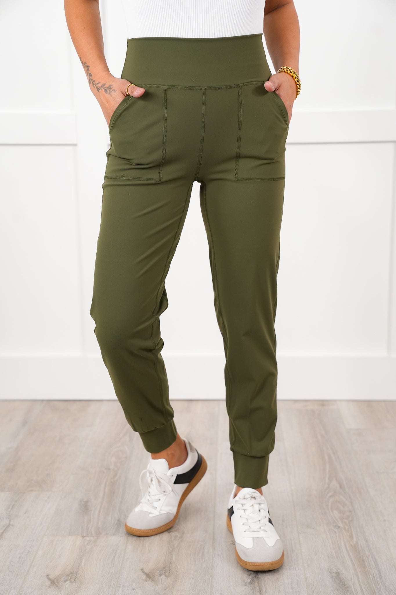 Plus/Reg Solid Elastic High Waisted Joggers
