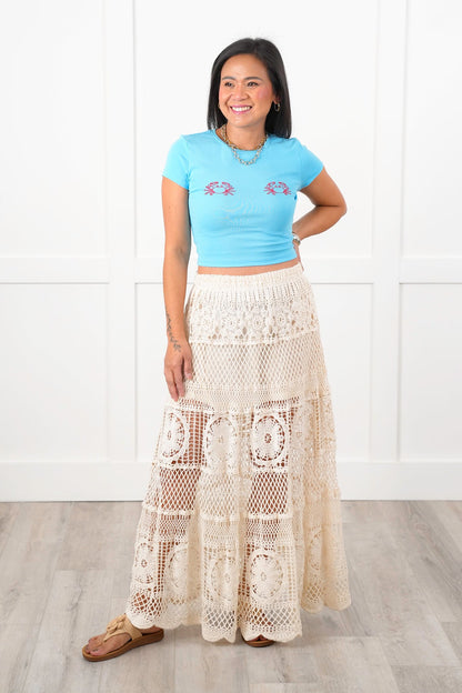 Short Sleeve Crop Tee with Embroidered Crab Detail