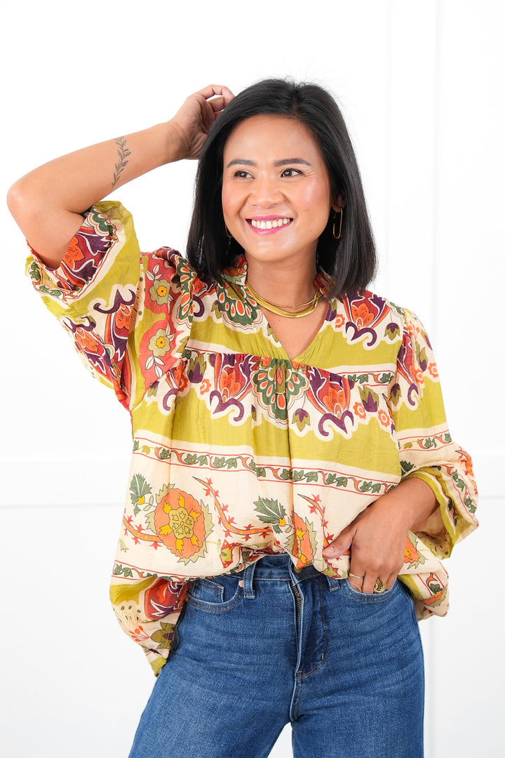 Plus/Reg Multi Color Print 3/4 Puff Sleeve Split V-Neck Top