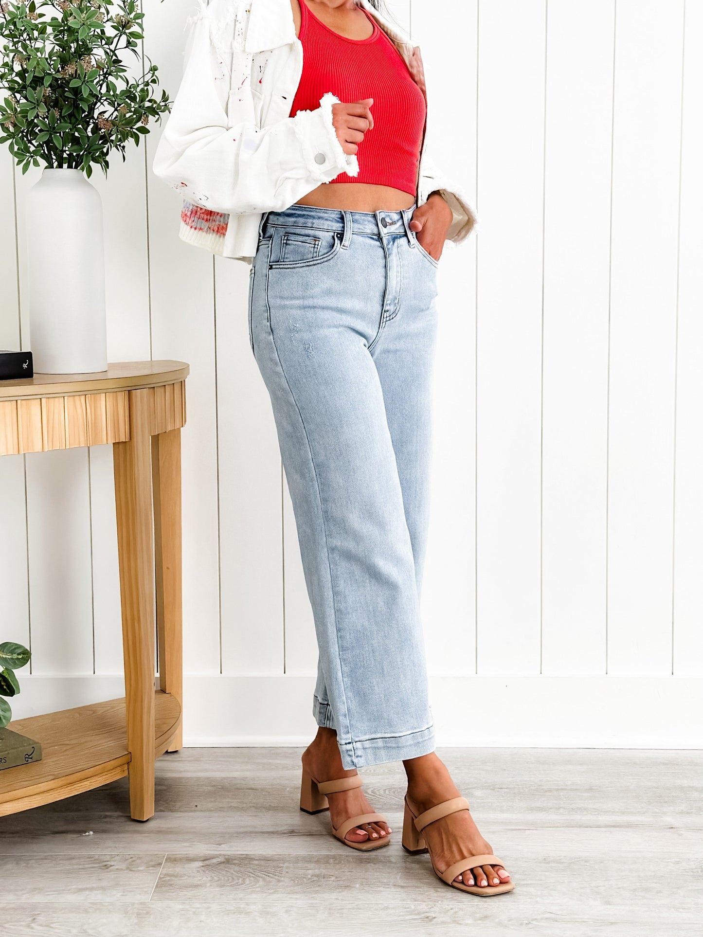 Risen  The Essential Wide Leg Crop Jeans