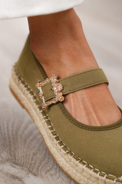Stylish Platform Espadrille Flats with Gold Buckle Accent