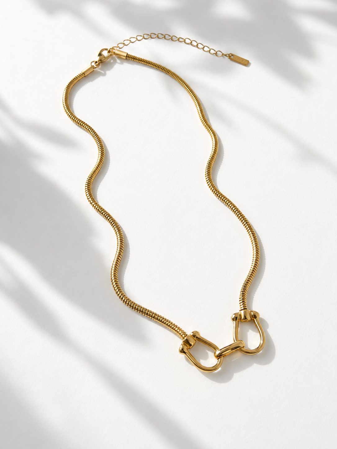 Gold Necklace with Double Link Clasp Centerpiece