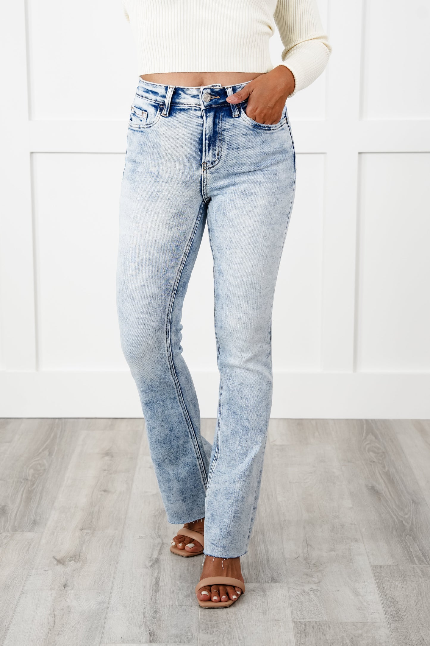 Vervet High Rise Non Distressed Bootcut Jeans