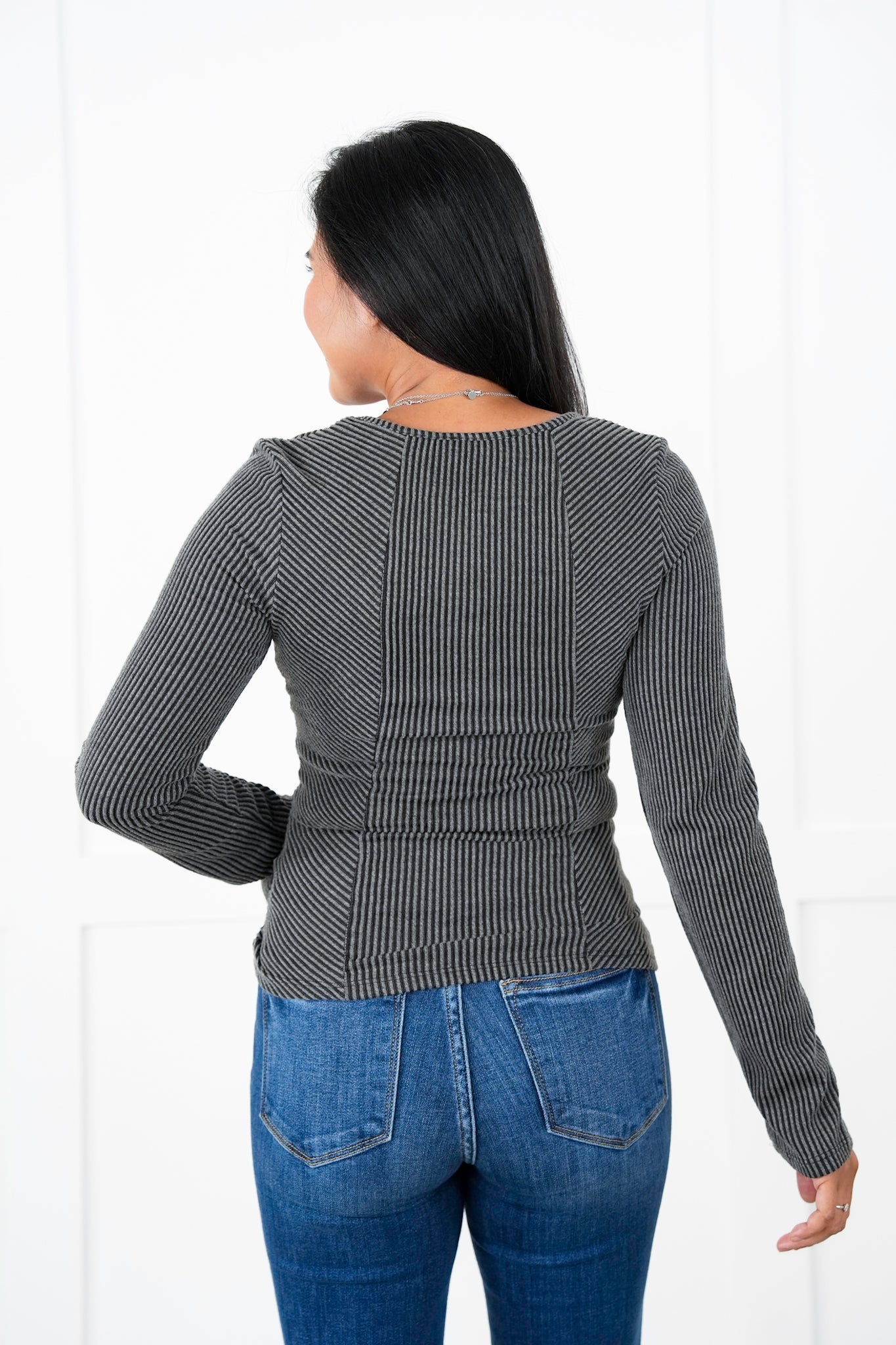 Plus/Reg Ribbed Long Sleeve V Neck Top (Multiple Colors)