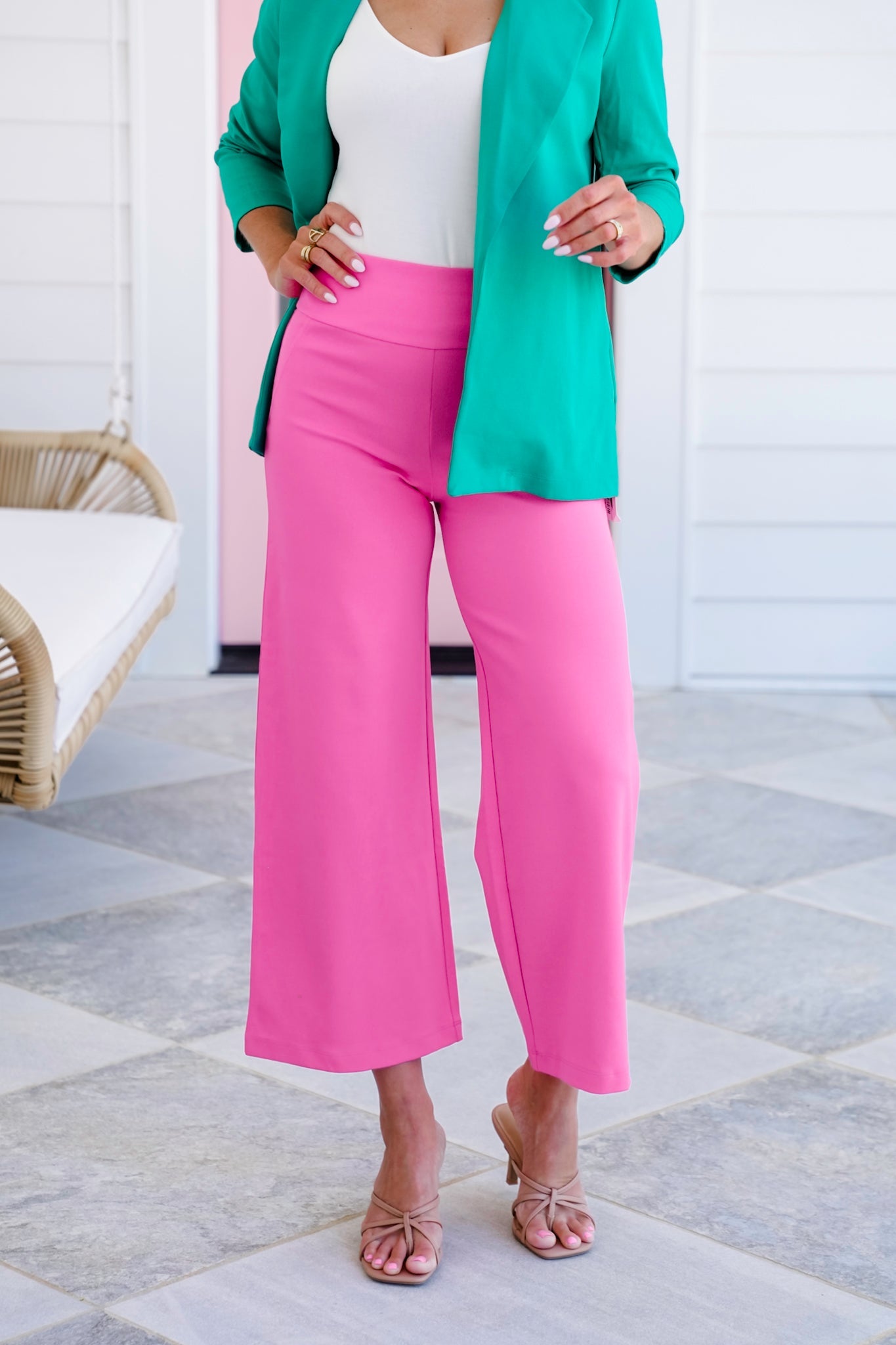 Door Buster! Plus/Reg Solid Knit Wide Leg Cropped Pull On Pants