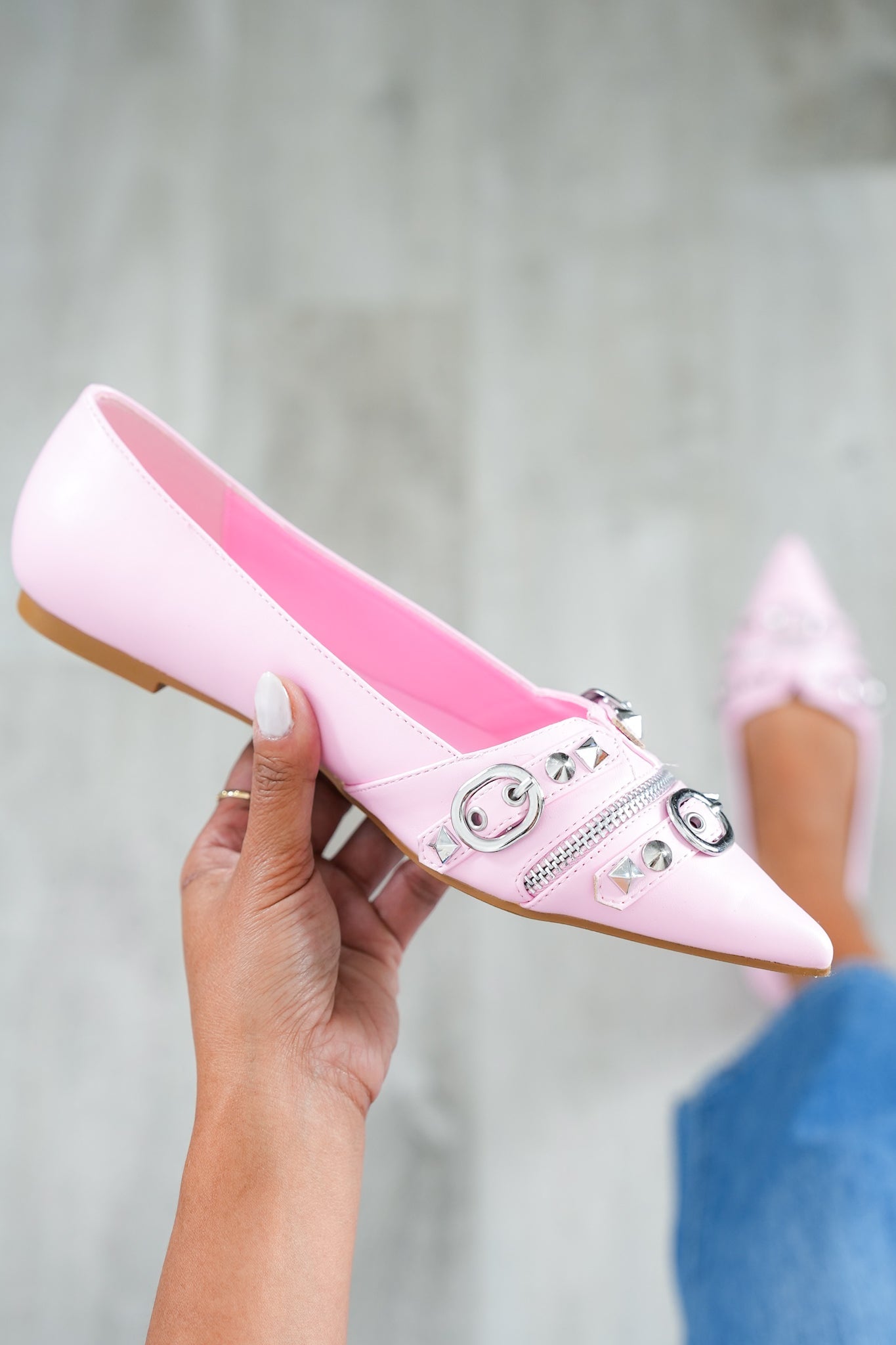New Color!! Pointed Toe Flats with Zipper and Stud Detail
