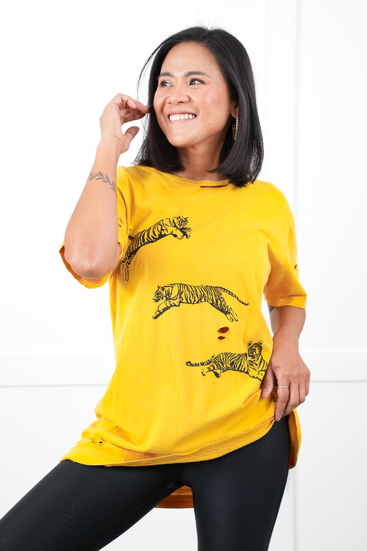 Plus/Reg Short Sleeve Distressed "Jumping Tigers" Graphic Tee
