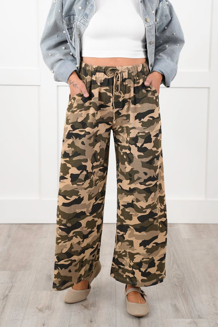 POL Camo Thermal Knit Elastic Waist Pants with Side Pockets