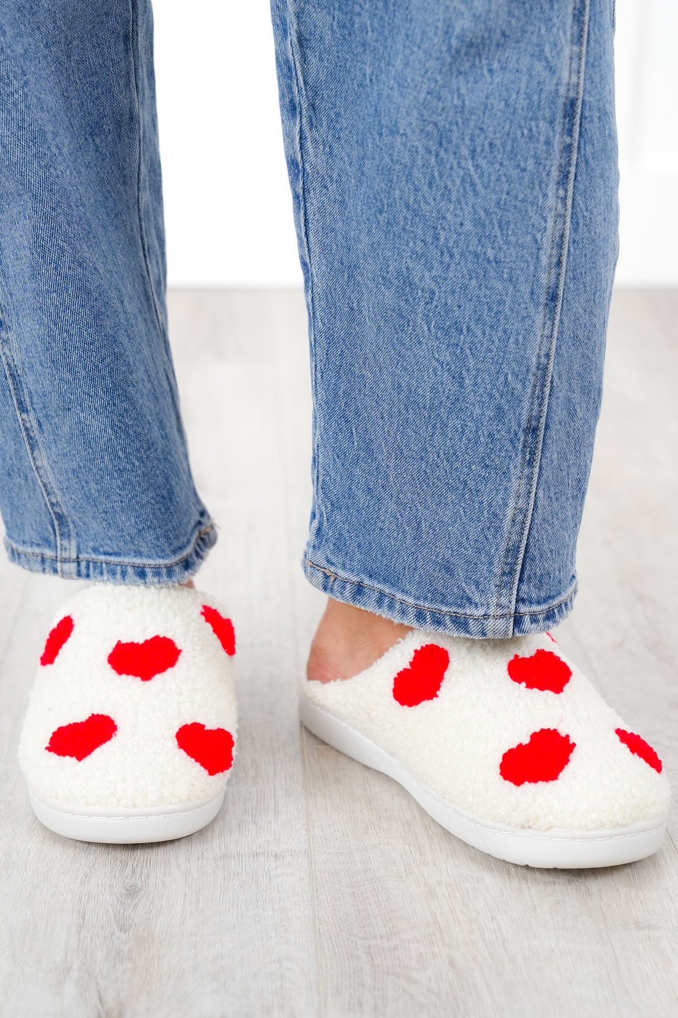 MIA Heart Patterned Fuzzy Slippers