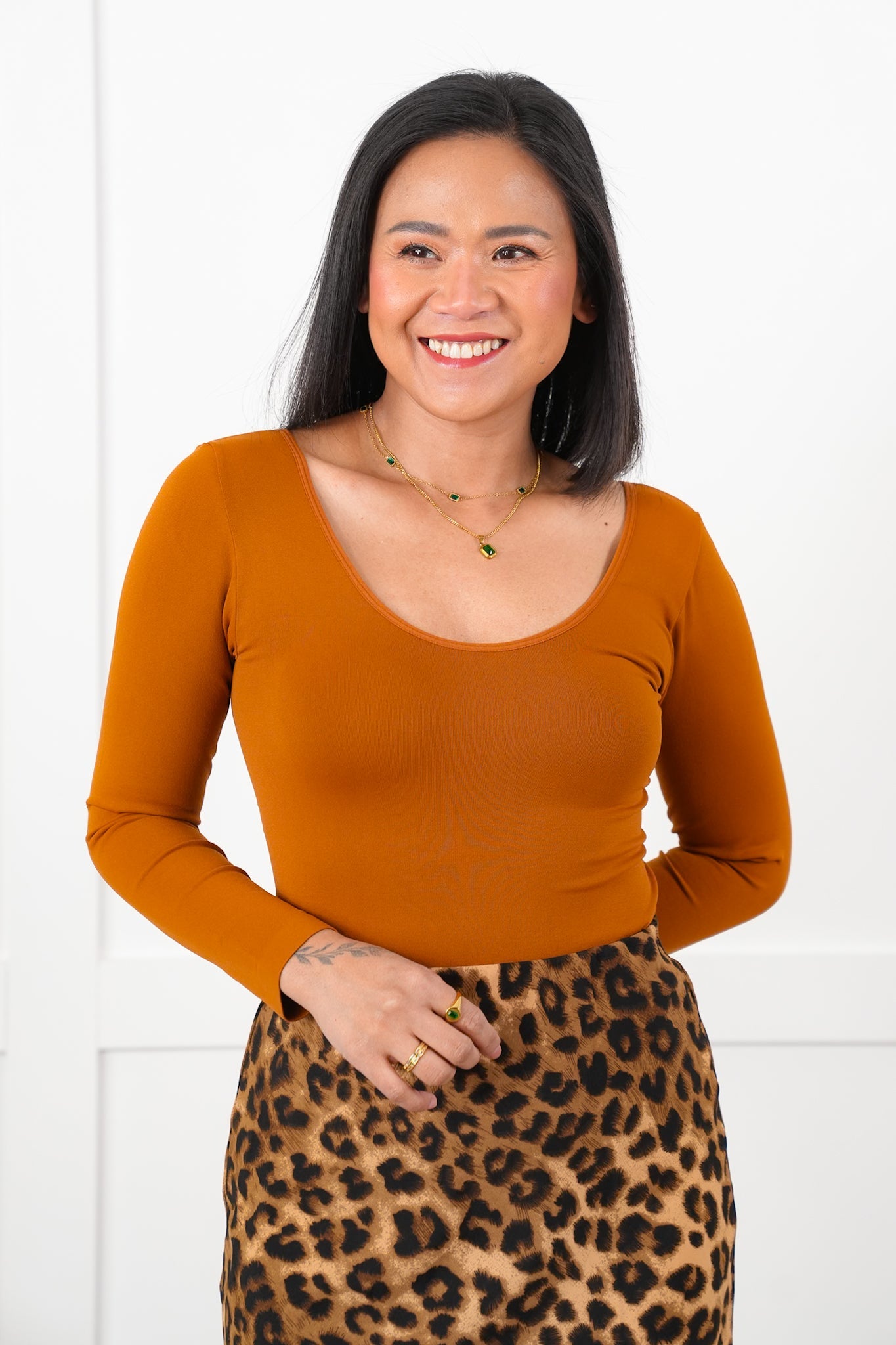 Door Buster! Plus/Reg Solid Long Sleeve Reversible Top