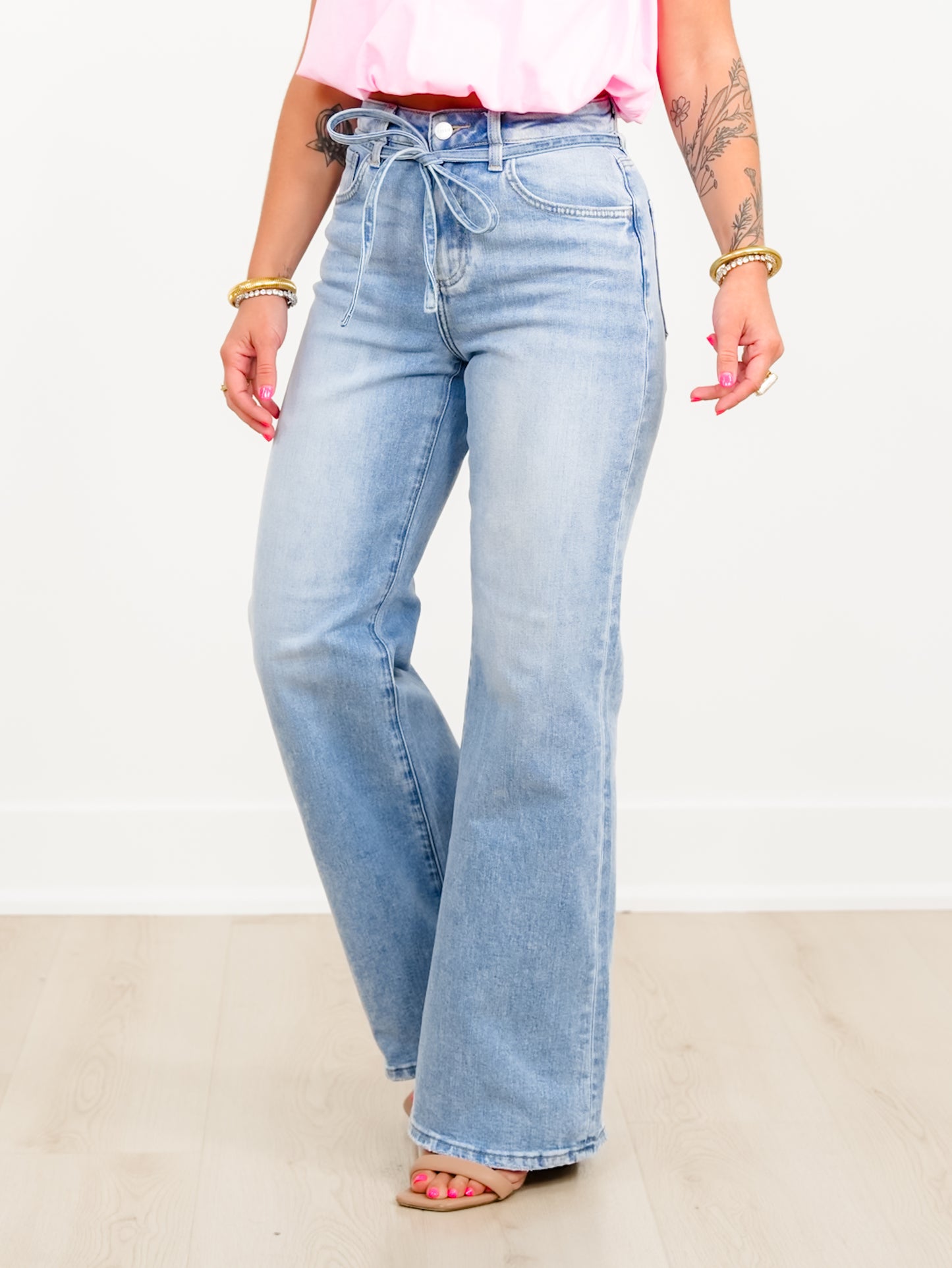 Risen High Rise Light Wash Wide Leg Jeans with Denim Tie Belt