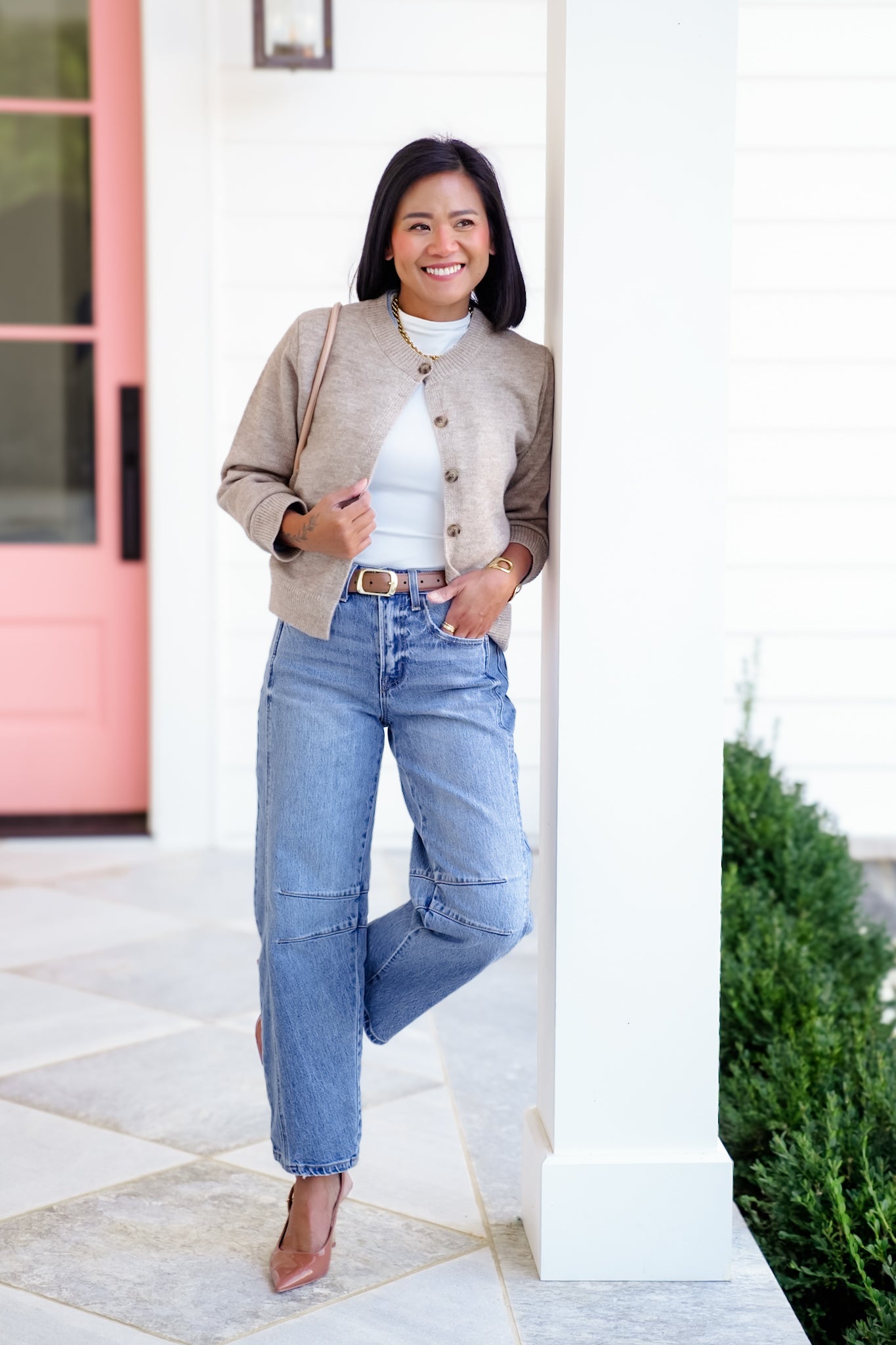 Mid Rise Medium Wash Straight Jean by Vervet