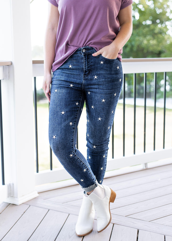 Judy Blue Shine Bright Star Embroidered Skinny Jeans