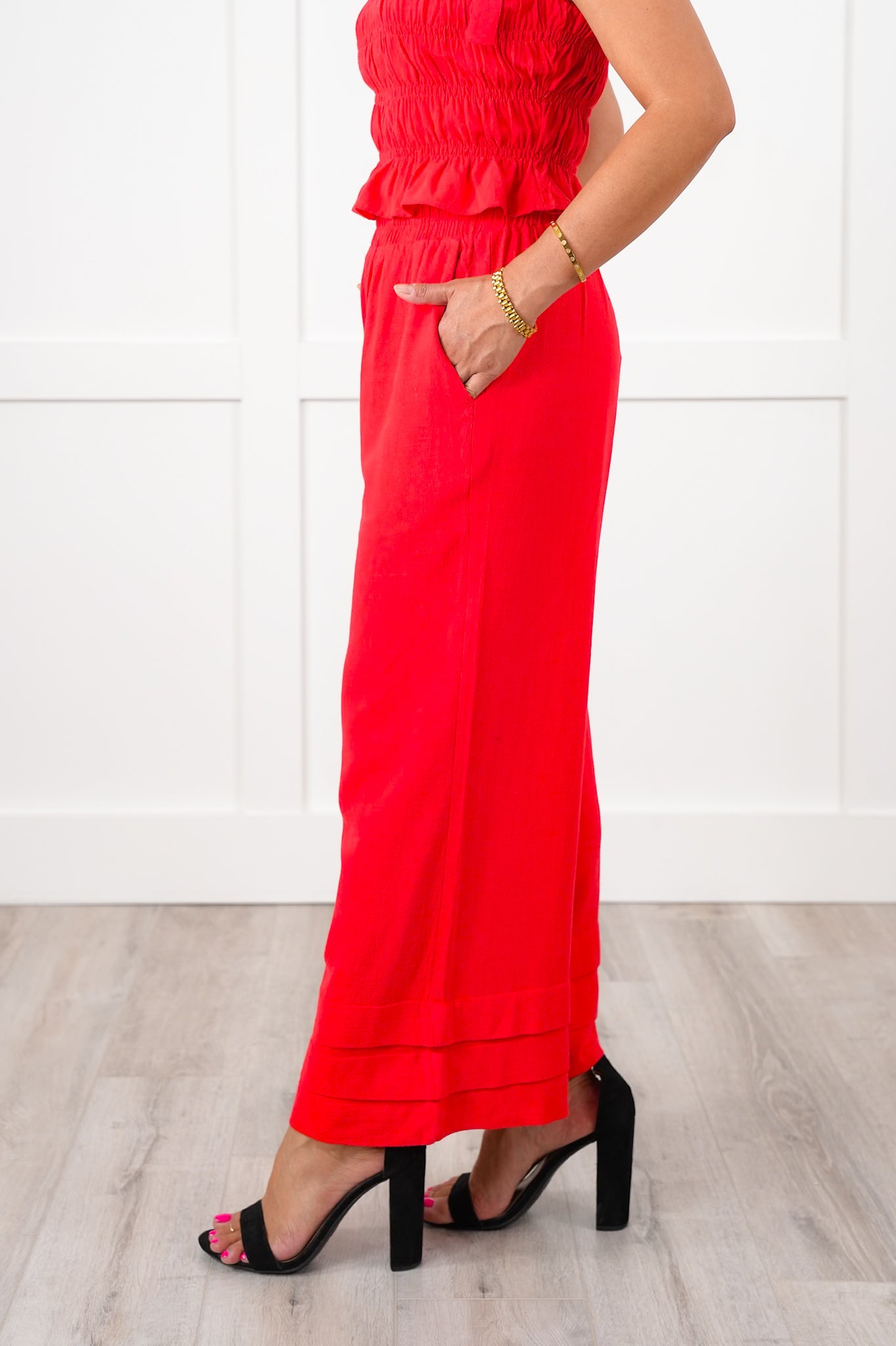 Linen Blend Elastic Waist Ankle Pants with Ruffle Detail