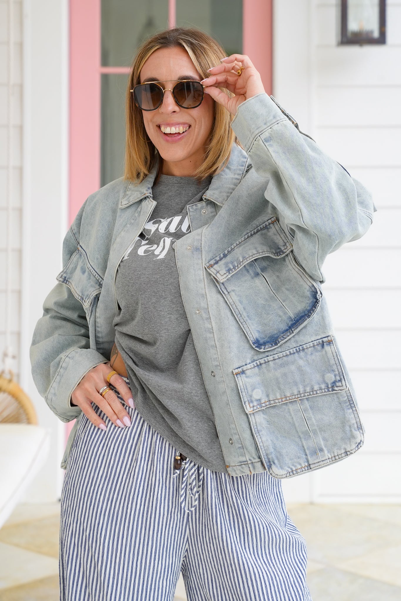 Veveret Light Wash Denim Long Sleeve Utility Jacket