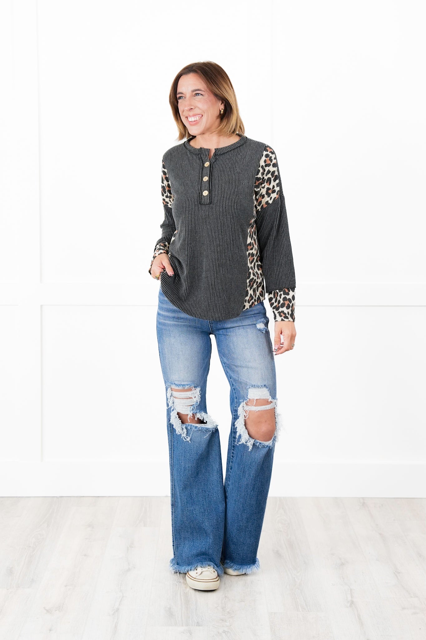 Plus/Reg Ribbed Long Sleeve Button Up Top with Leopard Detail