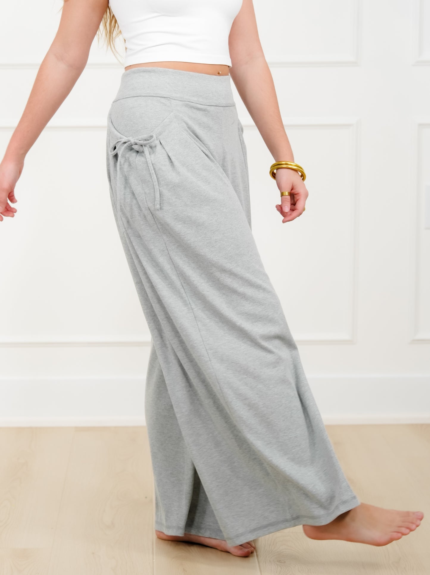 Ribbed Elastic Waist Wide Leg Knit Pants