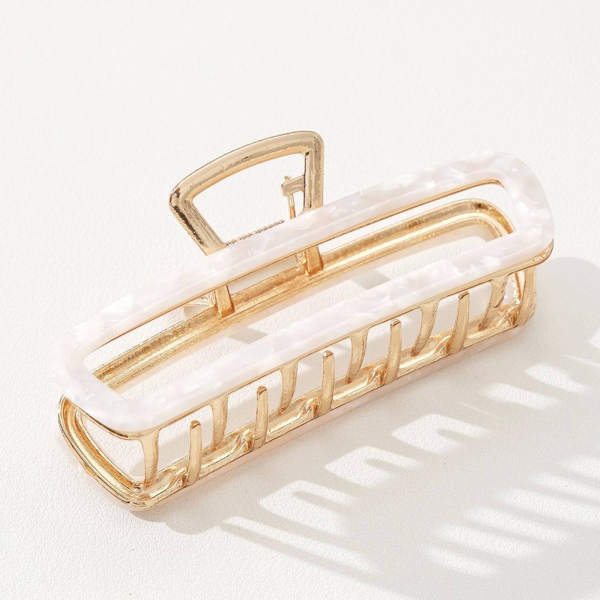 Harlow Hollow Rectangle Metal Claw Clip