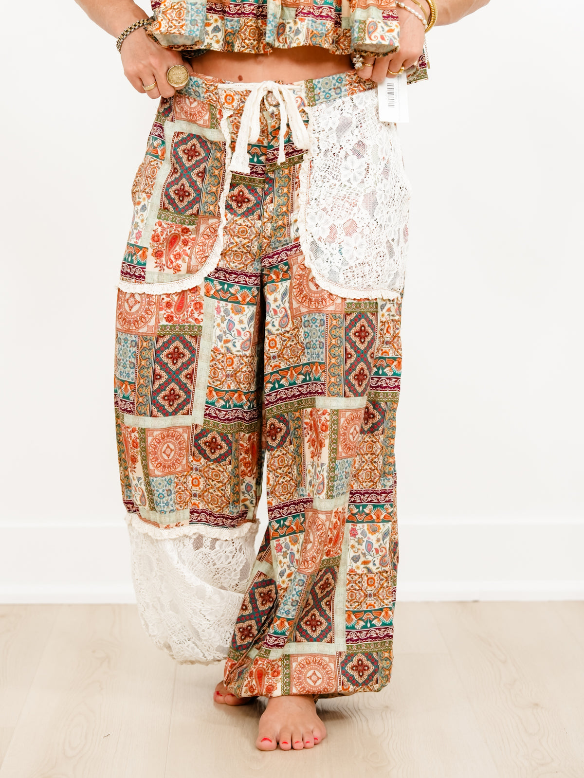 POL Paisley Print Elastic Waist Harem Pants