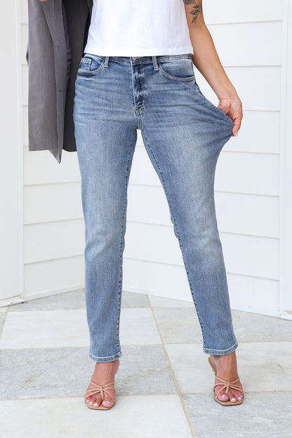 Judy Blue Work From Home Mid Rise Bleach Washed Boyfriends