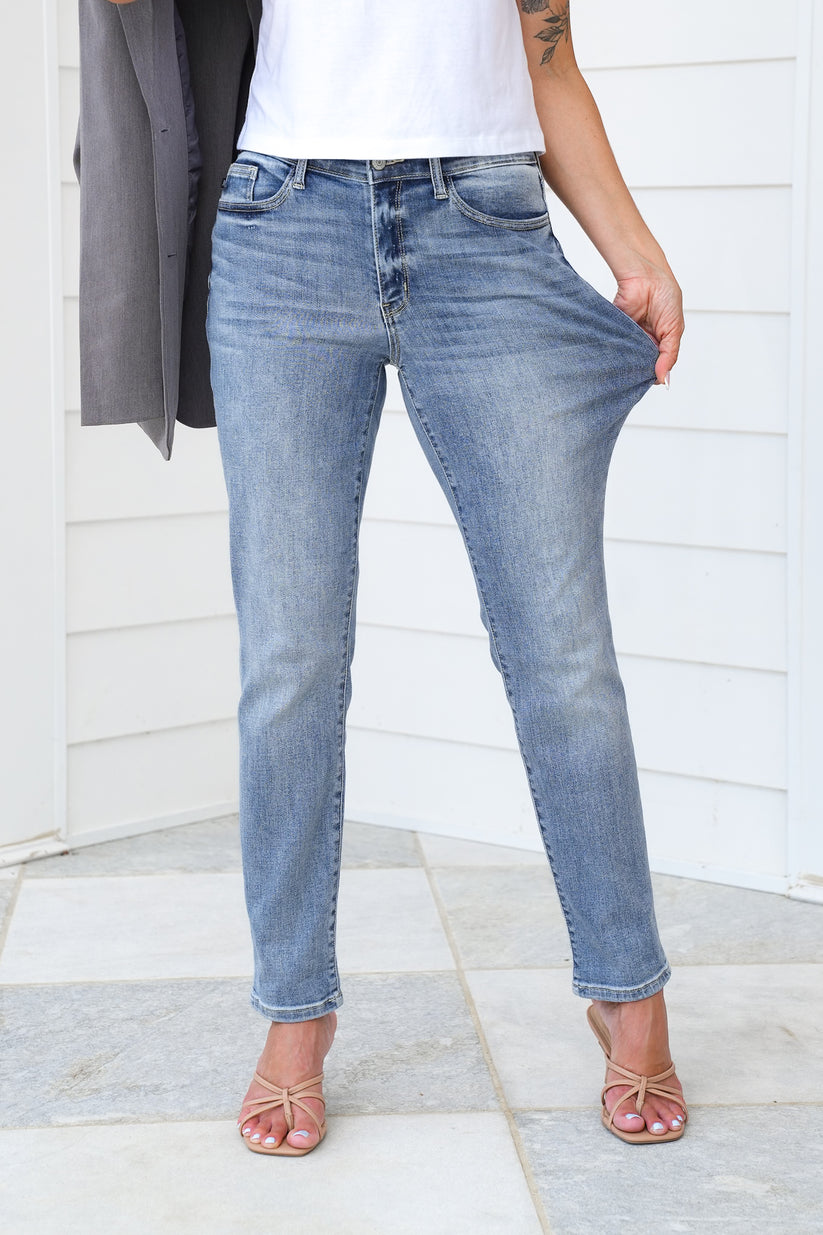 Judy Blue Mid Rise Bleach Wash Boyfriend Jeans main image 1