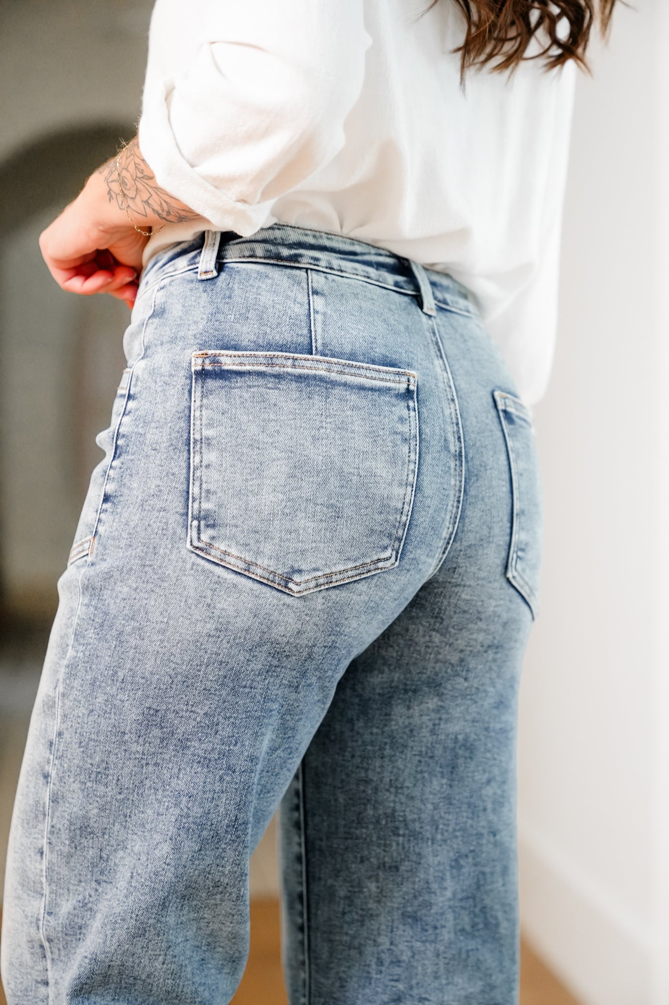 Risen Mid Rise Medium Wash Relaxed Fit Baggy Jeans with Patch Pockets