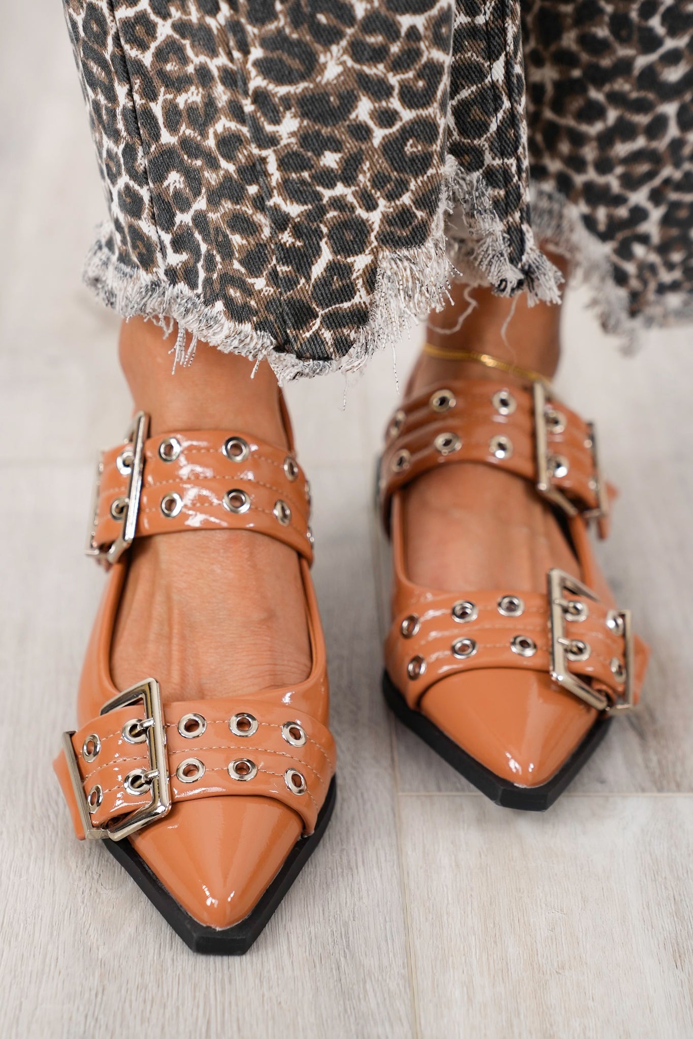 Glossy Sling Flats with Studded Adjustable Straps