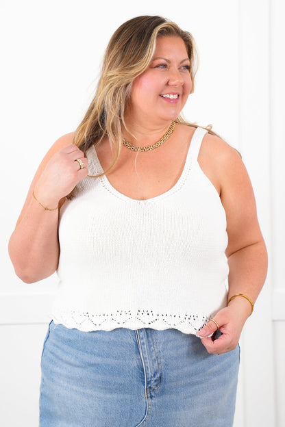 Plus/Reg Off White Sleeveless V Neck Knit Top